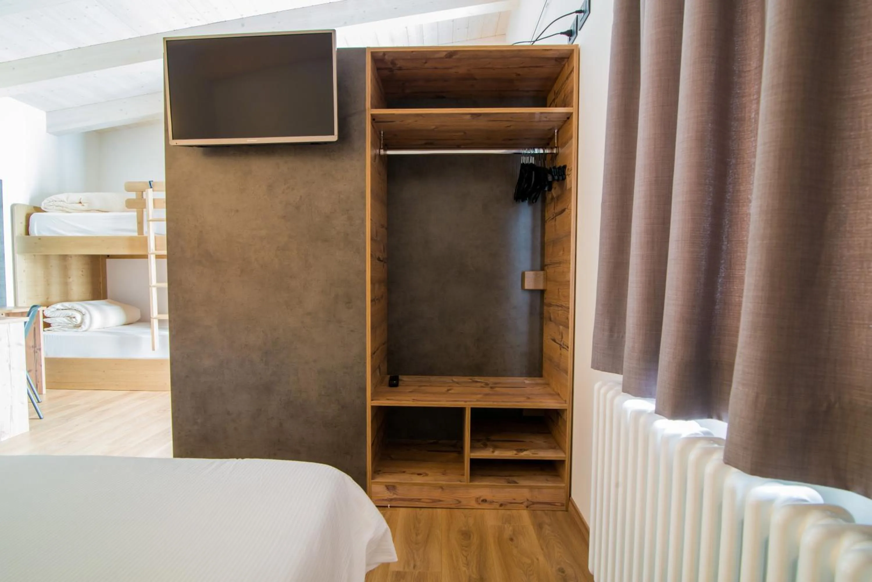 Bedroom, Bed in Hotel Alla Fonte