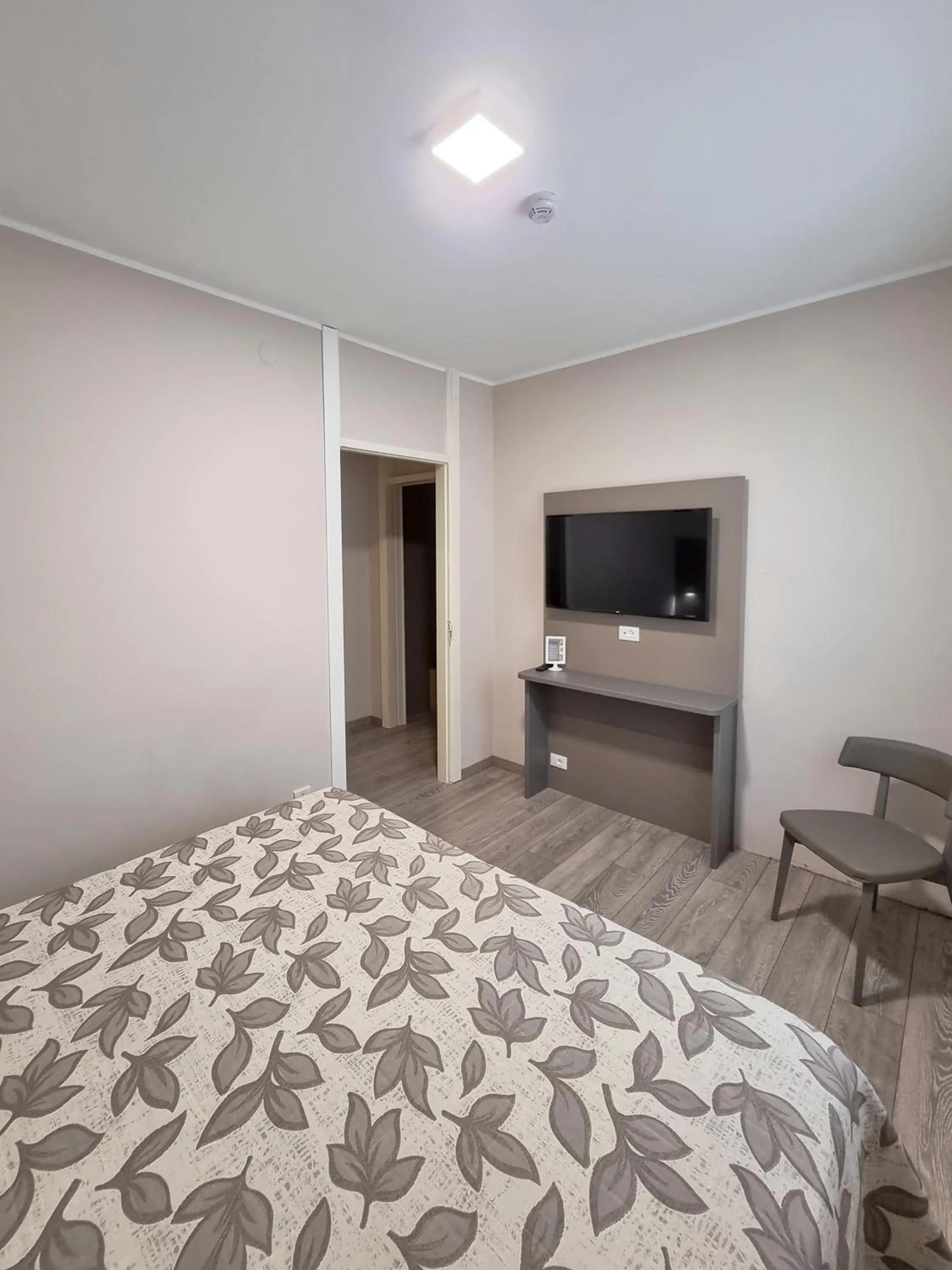 TV and multimedia, Bed in Hotel Alla Fonte