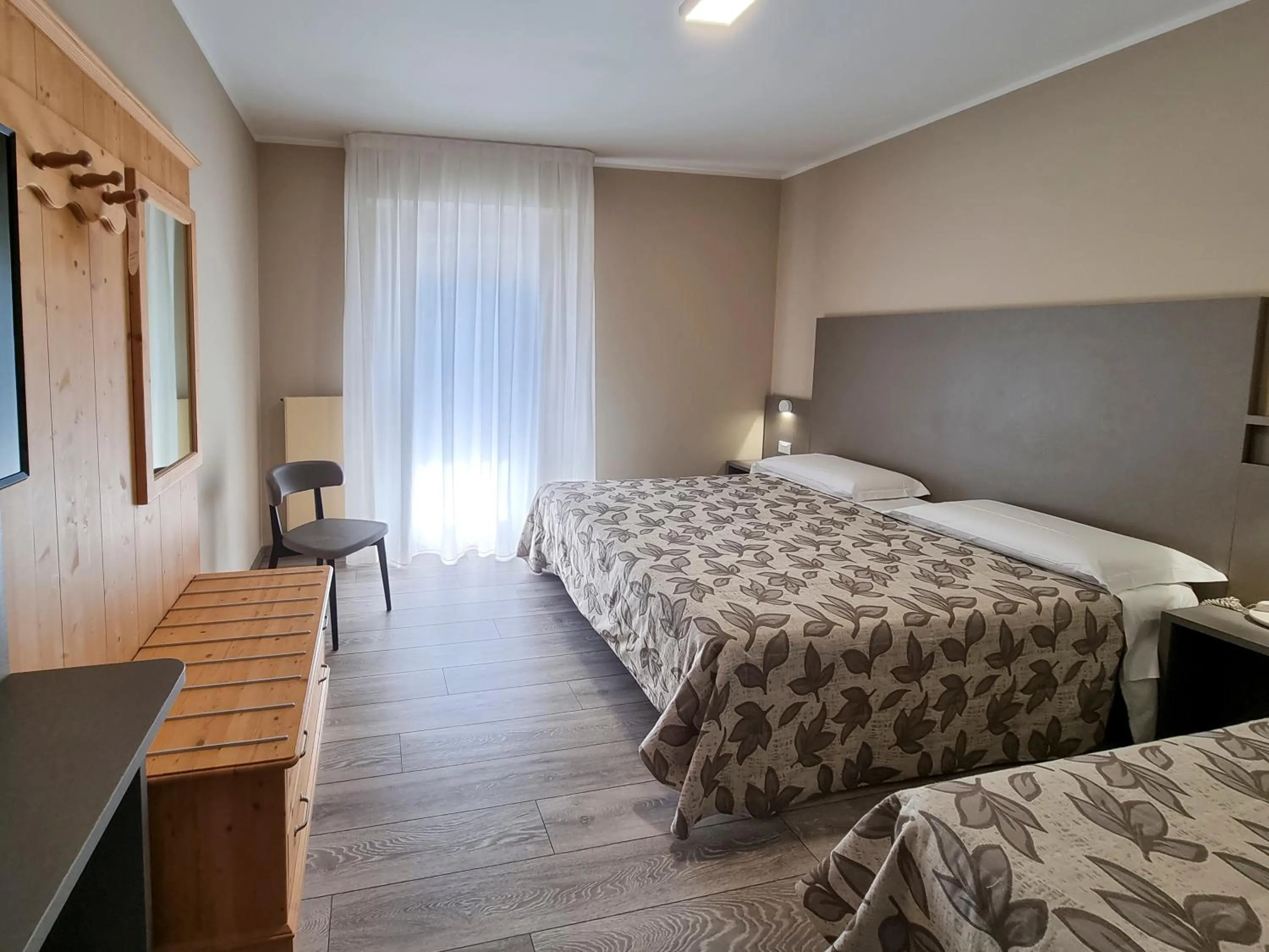 TV and multimedia, Bed in Hotel Alla Fonte