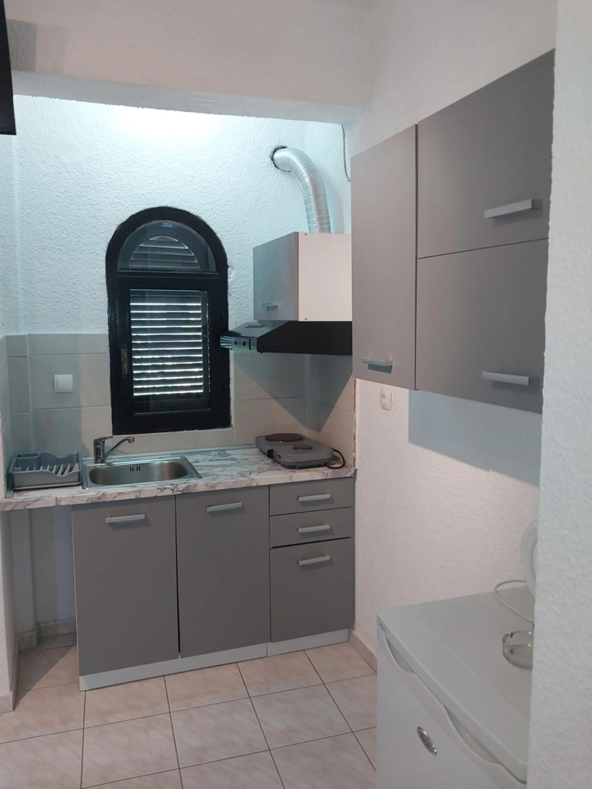 Kitchen or kitchenette in Tassos 2