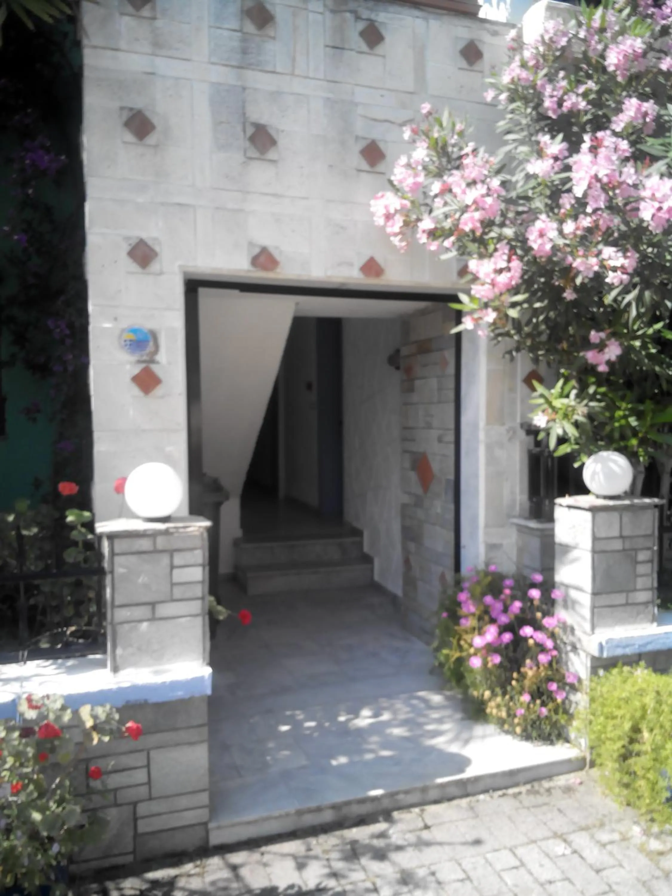 Facade/entrance in Tassos 2