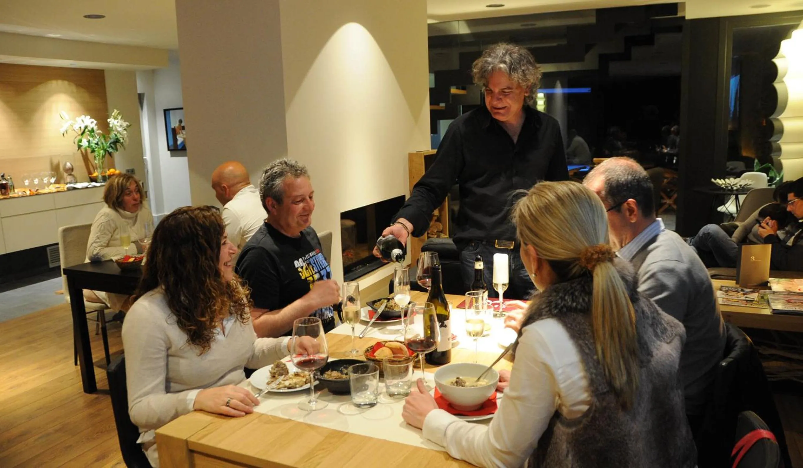 Restaurant/places to eat in Bonansa Country Hotel