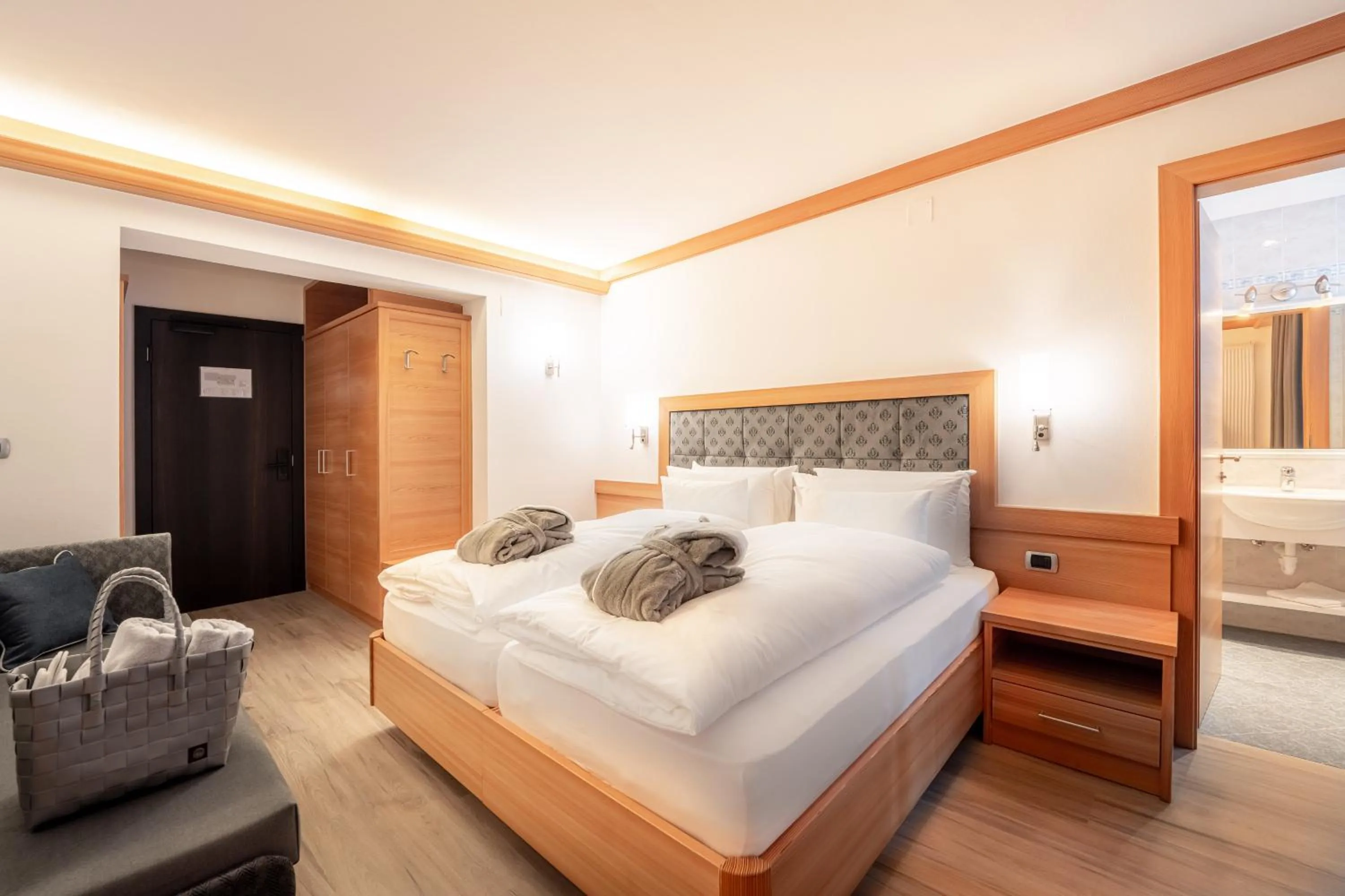 Bedroom, Bed in Stella Hotel - My Dolomites Experience