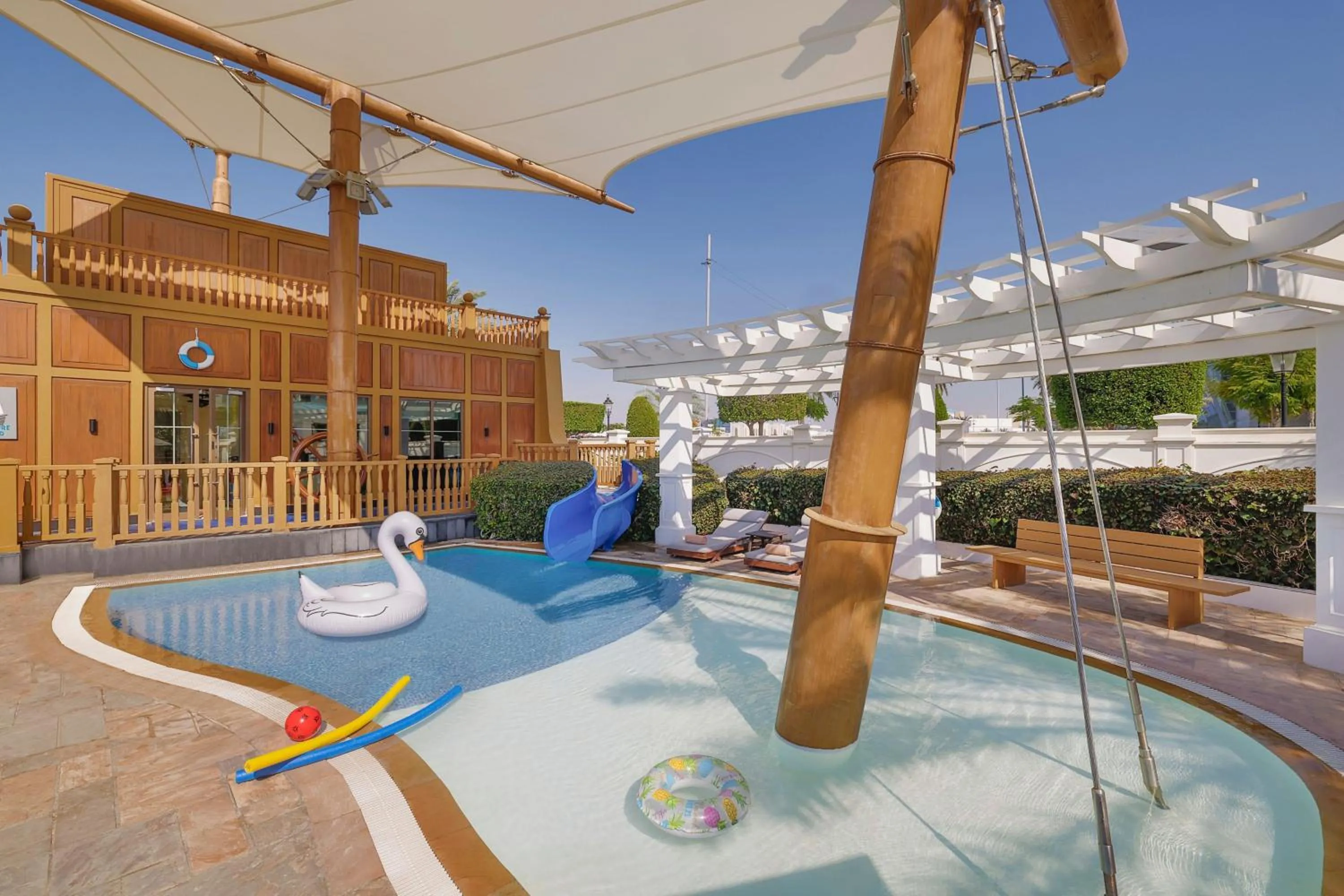 Swimming pool in The St. Regis Abu Dhabi