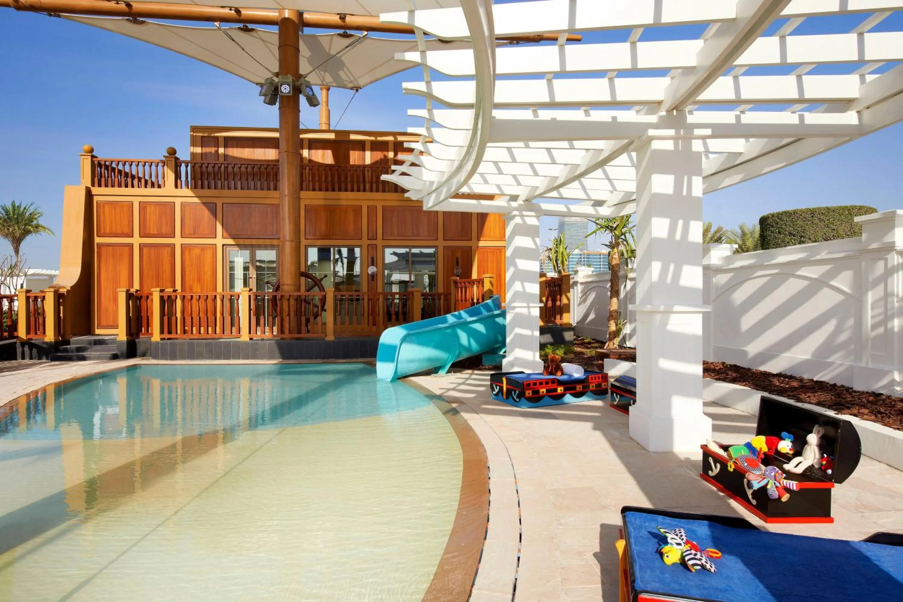 Beach in The St. Regis Abu Dhabi