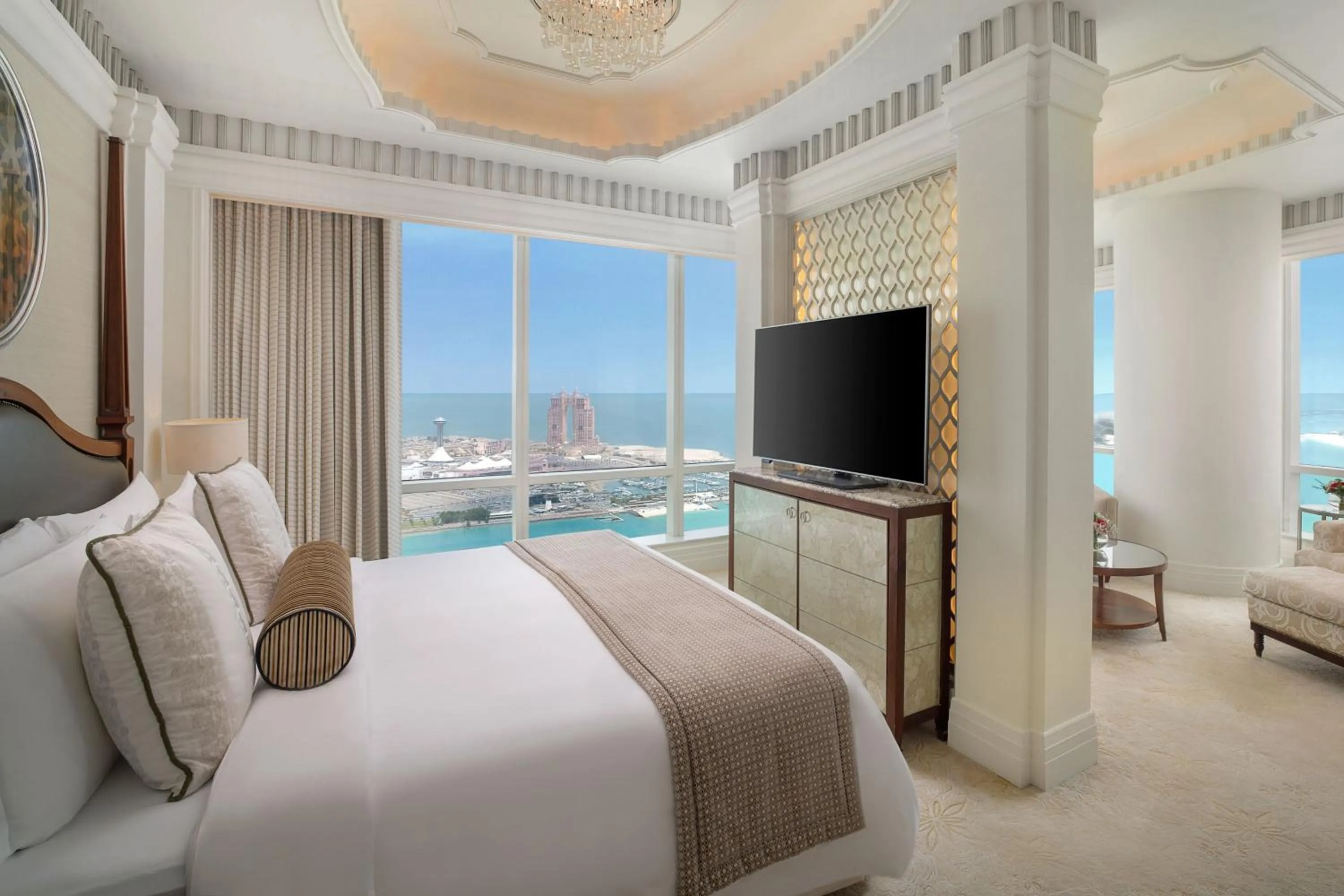 Photo of the whole room, Bed in The St. Regis Abu Dhabi