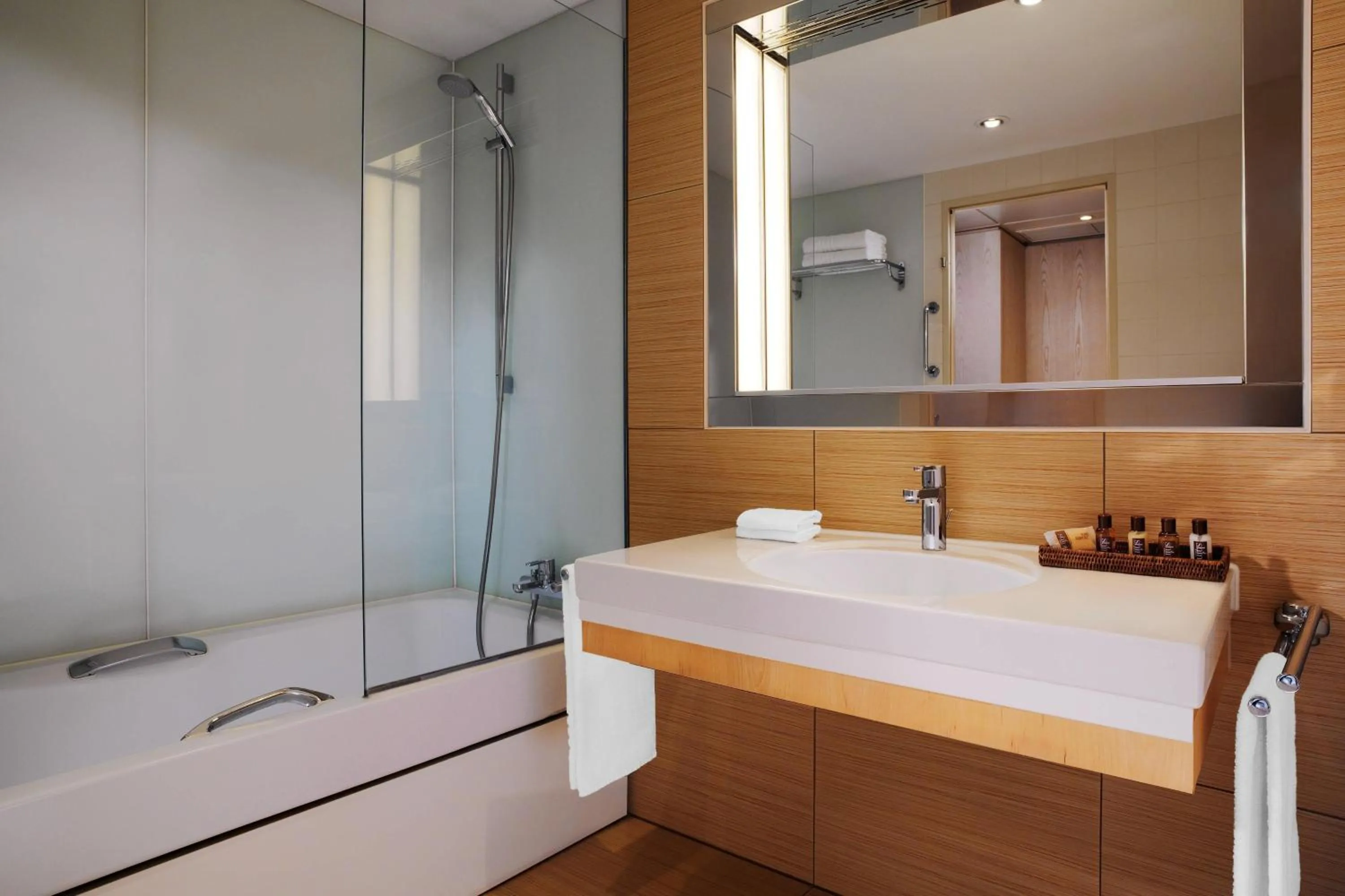 Bathroom in Sheraton Berlin Grand Hotel Esplanade