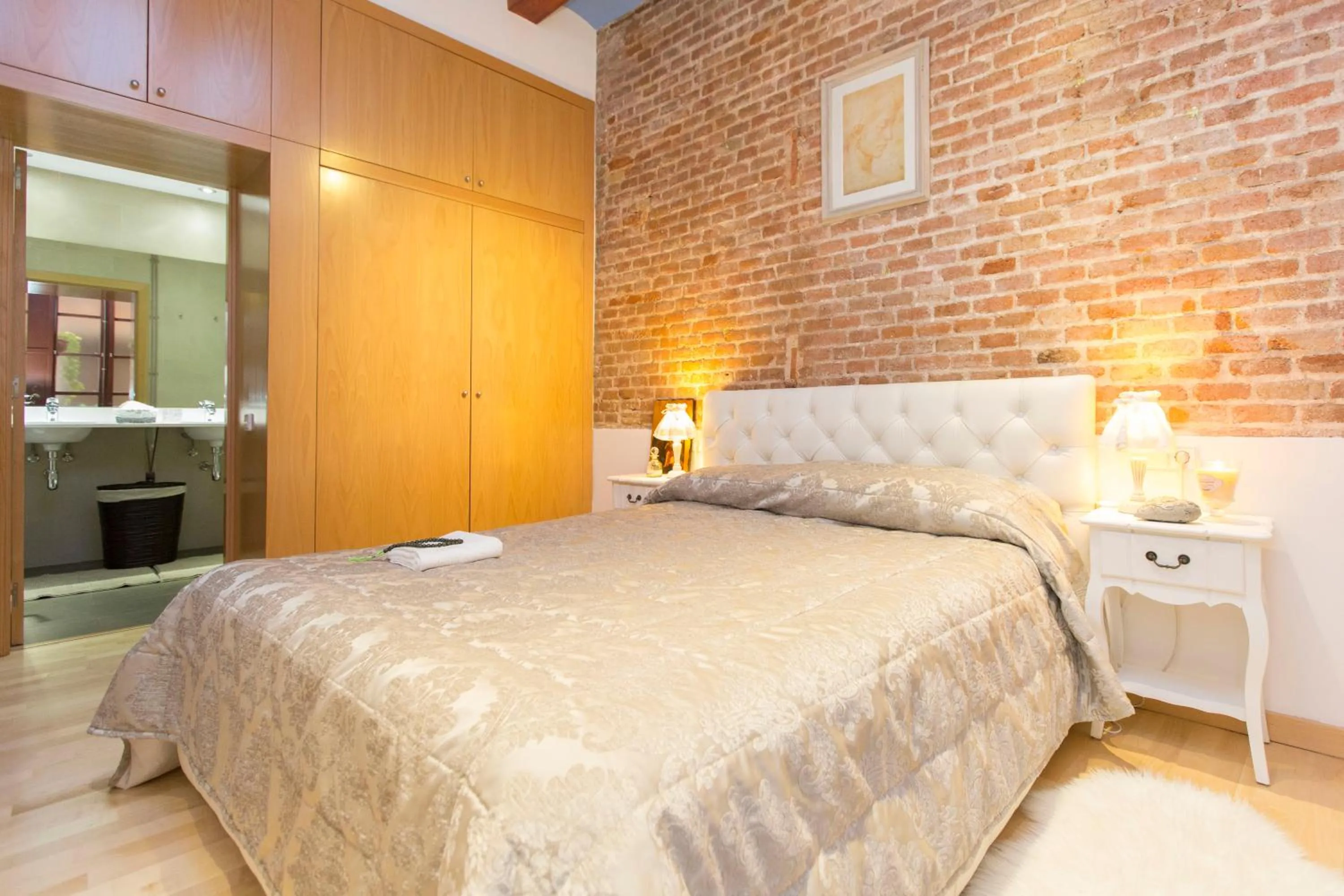 Bedroom, Bed in Lux Apartments Barcelona