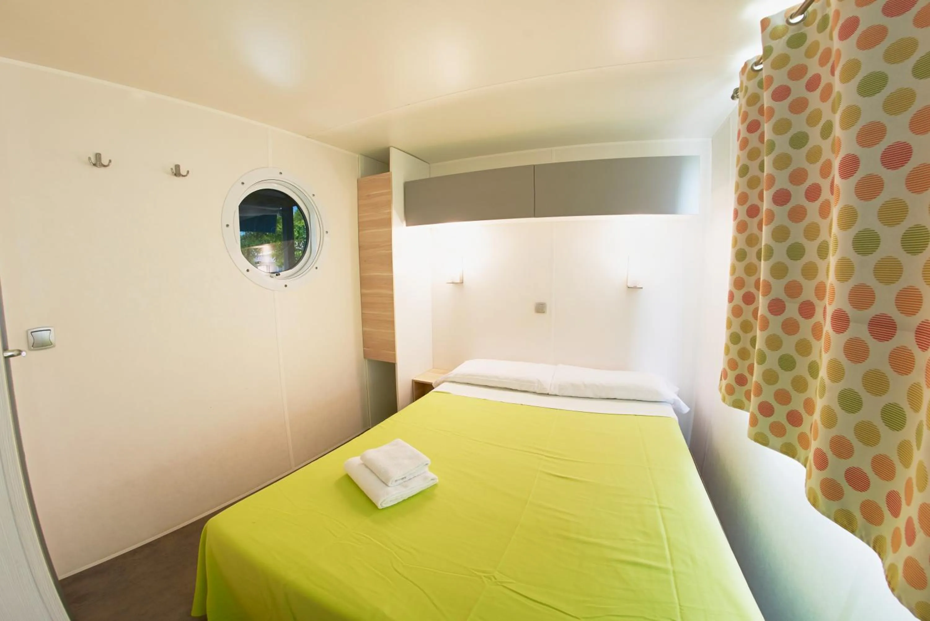 Property building, Bed in Camping Resort Els Pins