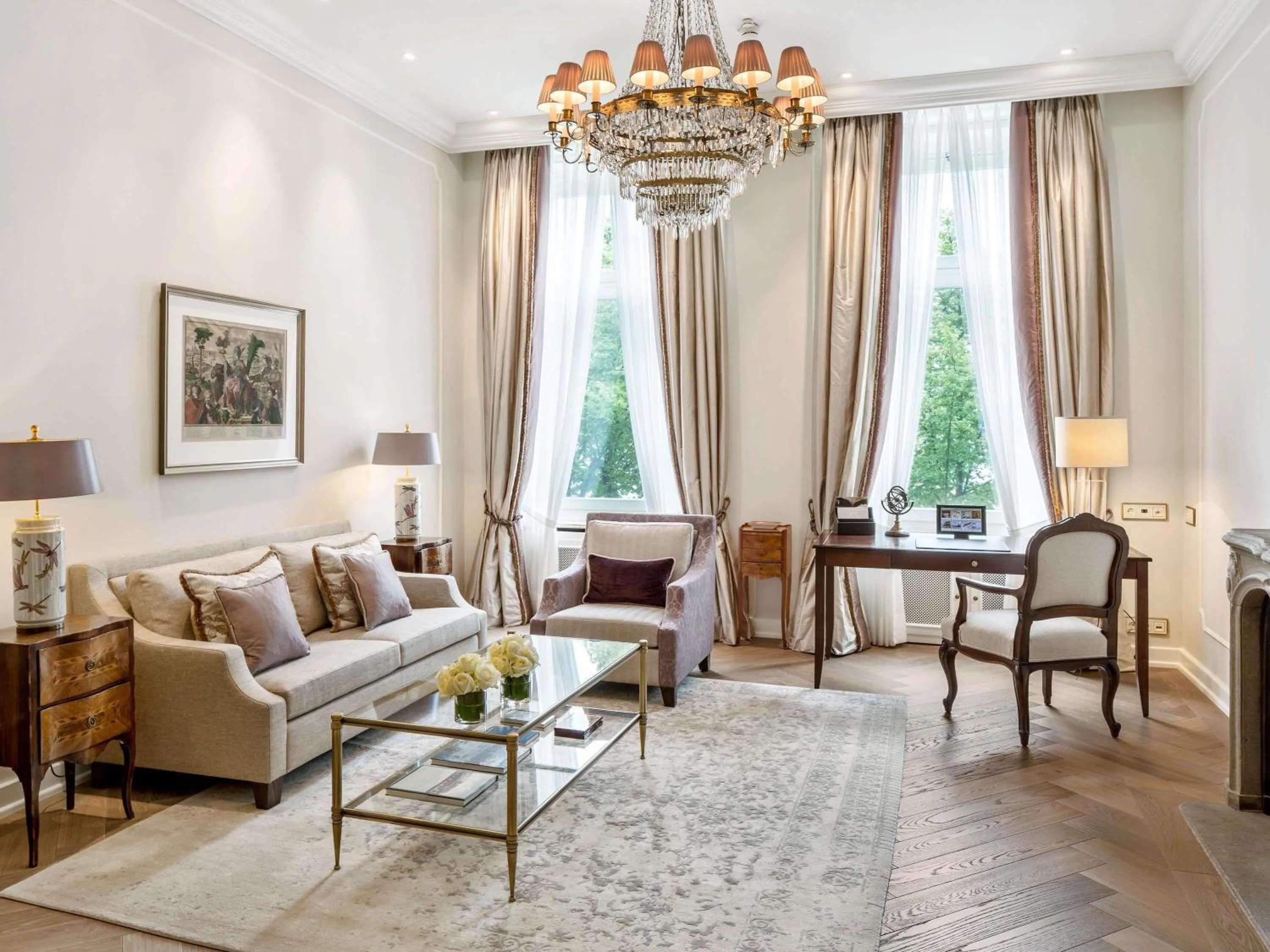 Bedroom in Fairmont Hotel Vier Jahreszeiten