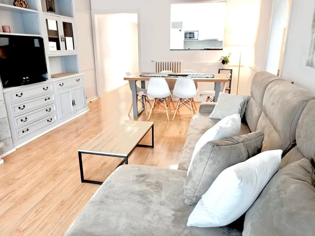 Family-Friendly Home in Central Barcelona 4BDR