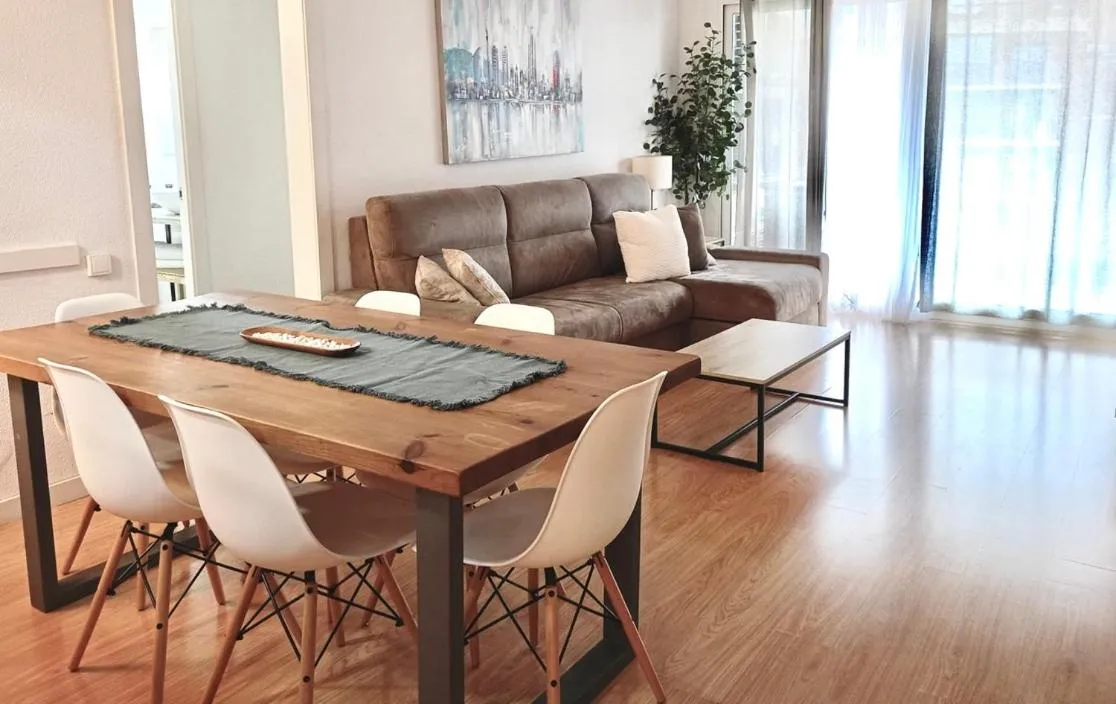 Family-Friendly Home in Central Barcelona 4BDR