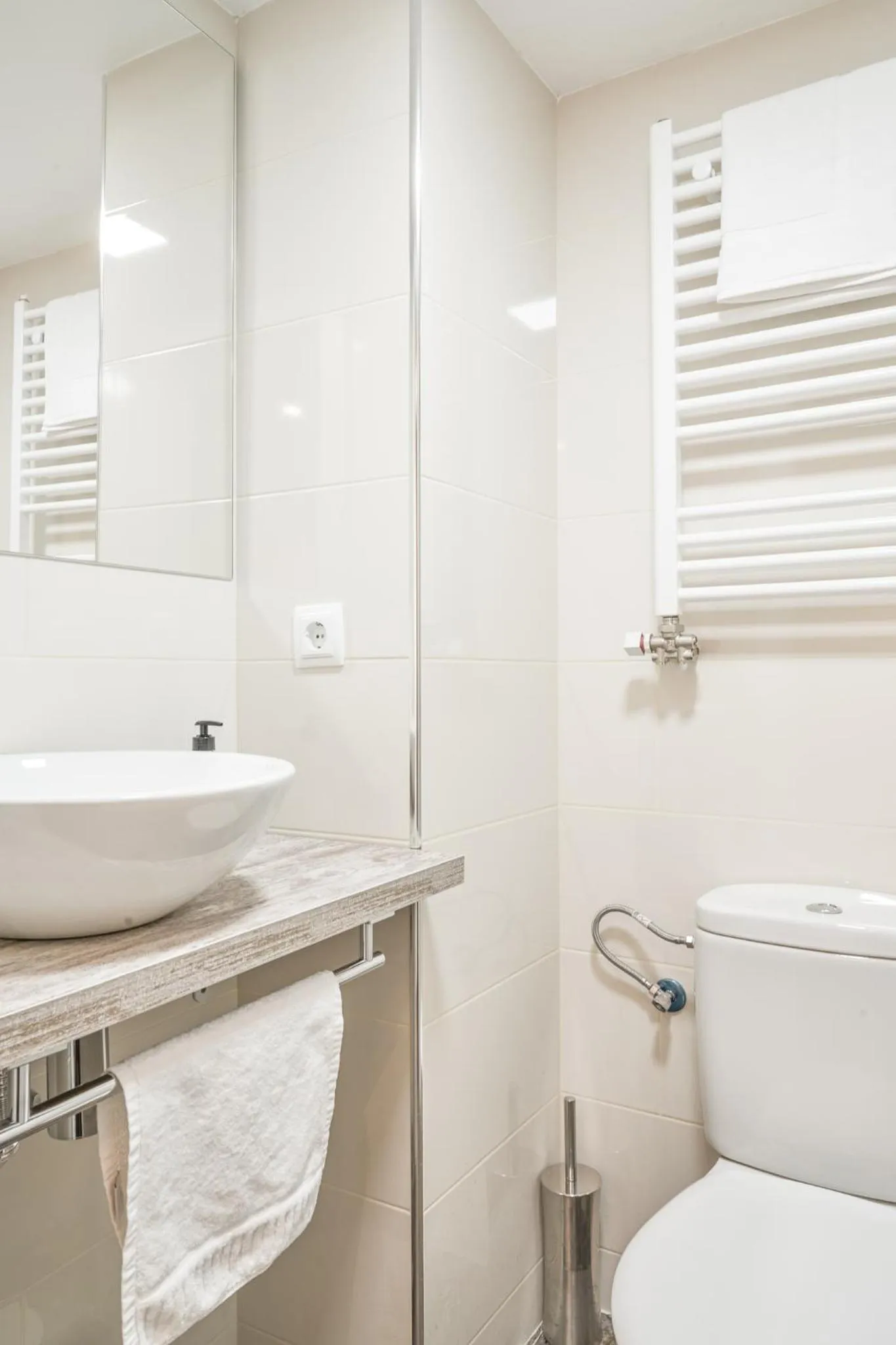 Bathroom in Family-Friendly Home in Central Barcelona 4BDR