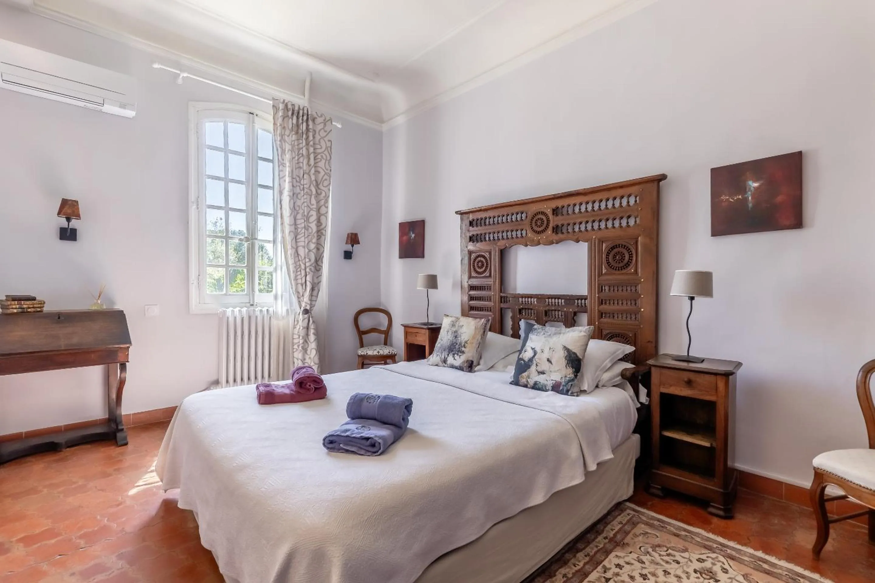 Bedroom, Bed in Domaine de Rhodes - 5 Chambres et 7 locations de vacances