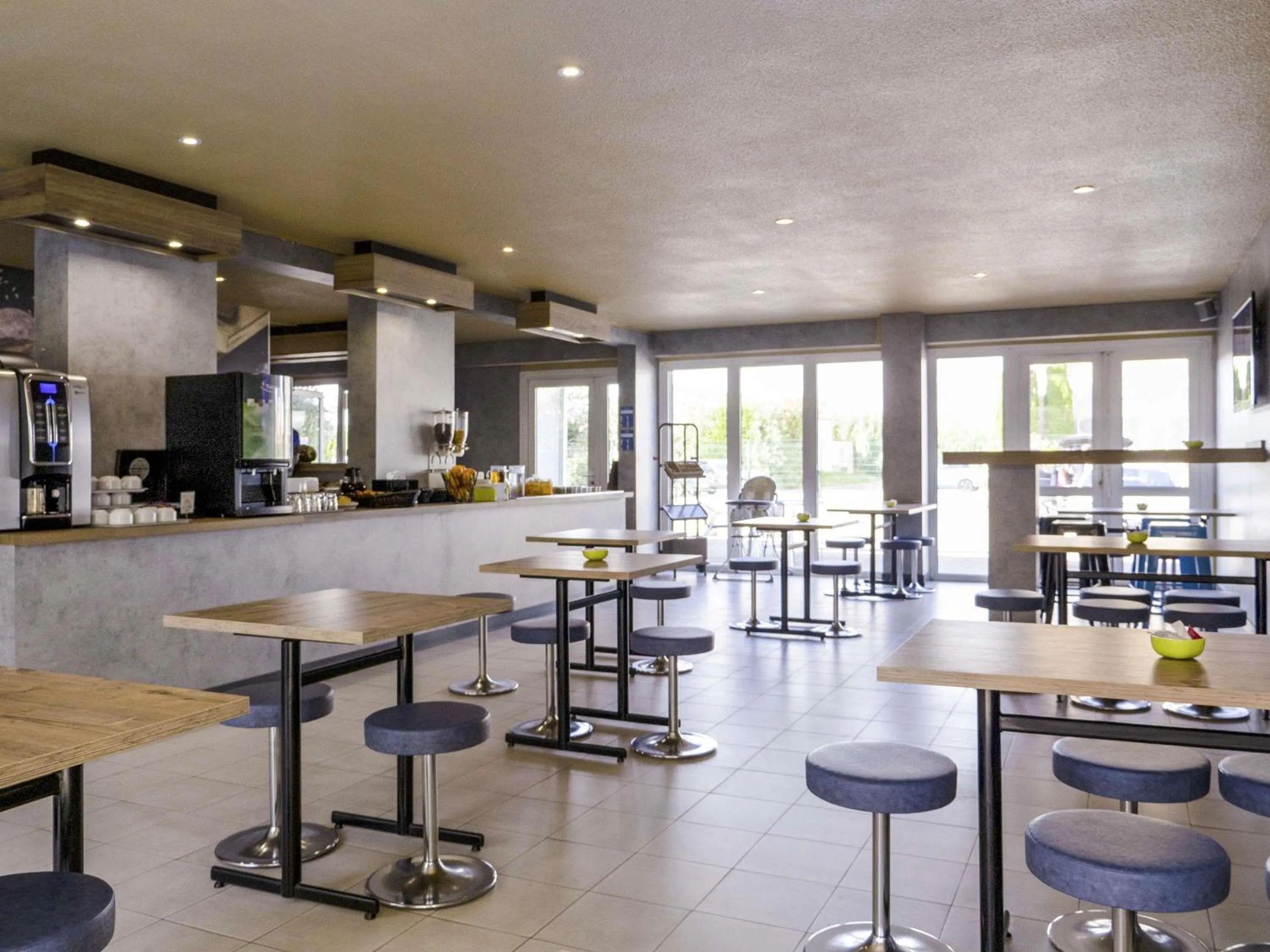 Breakfast in ibis budget Arles Sud Fourchon