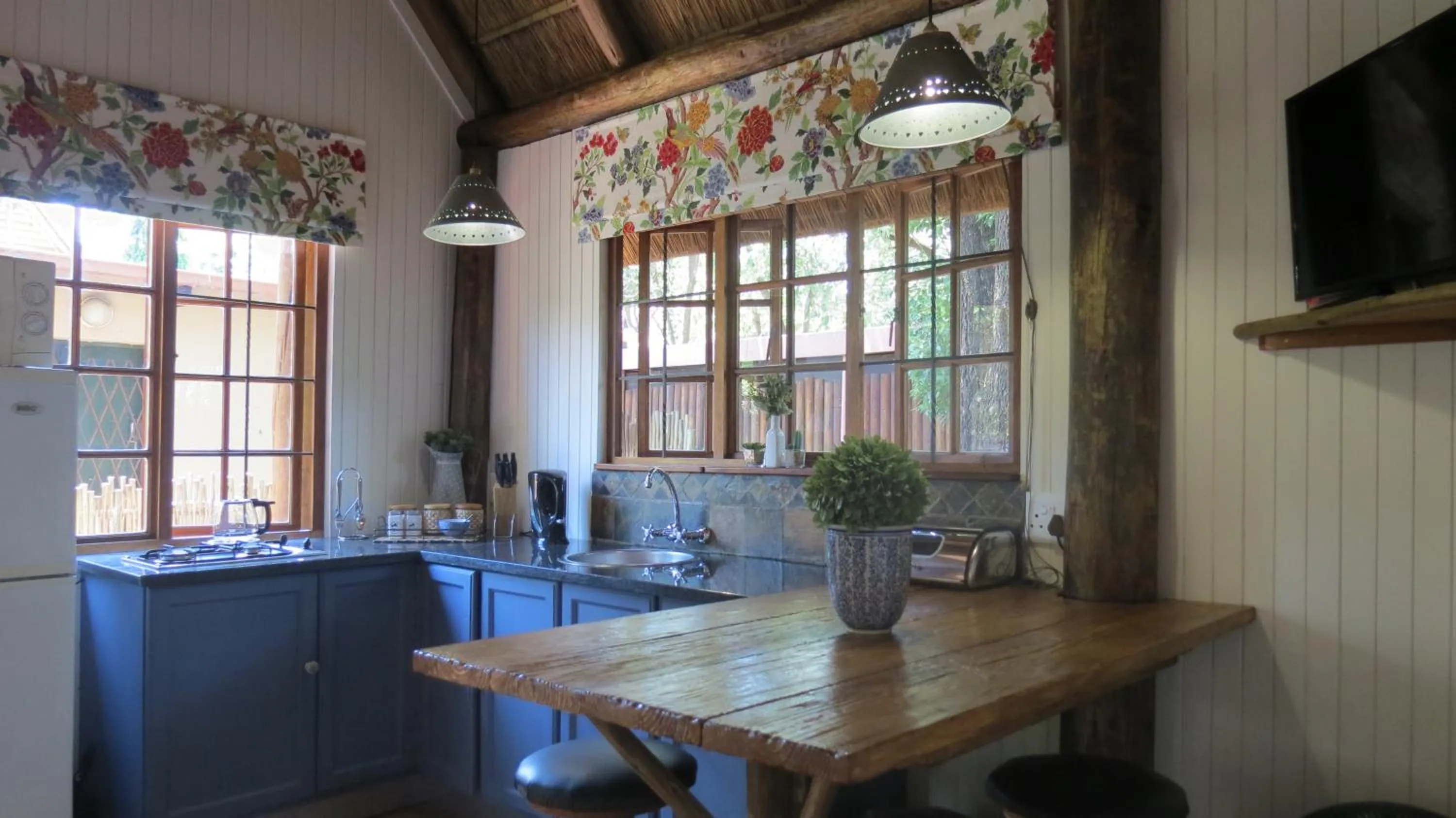 Kitchen or kitchenette in Ciara Guesthouse