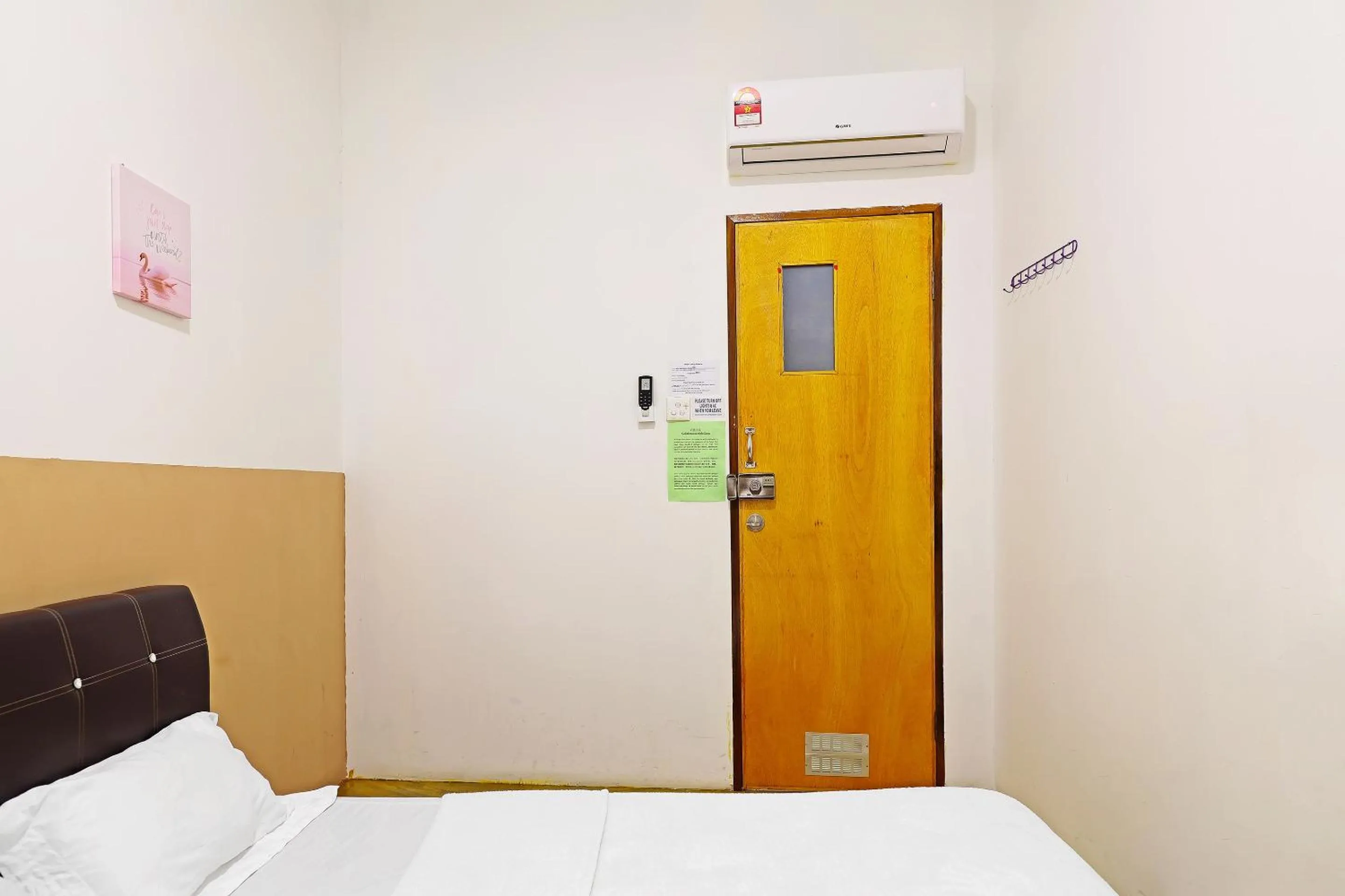 Bedroom, Bed in SPOT ON 89805 The Traveler Home