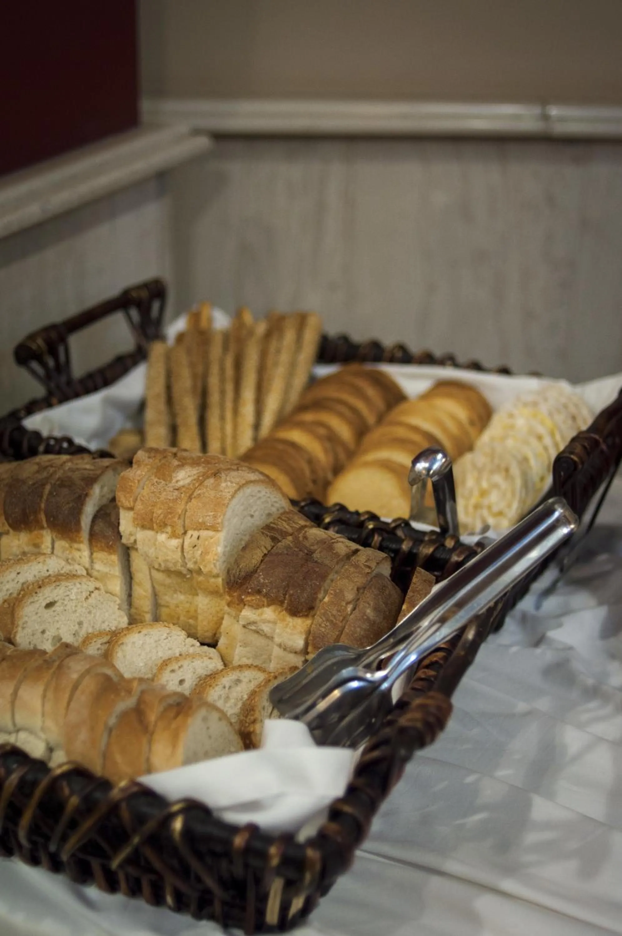 Restaurant/places to eat in Hotel Marianna