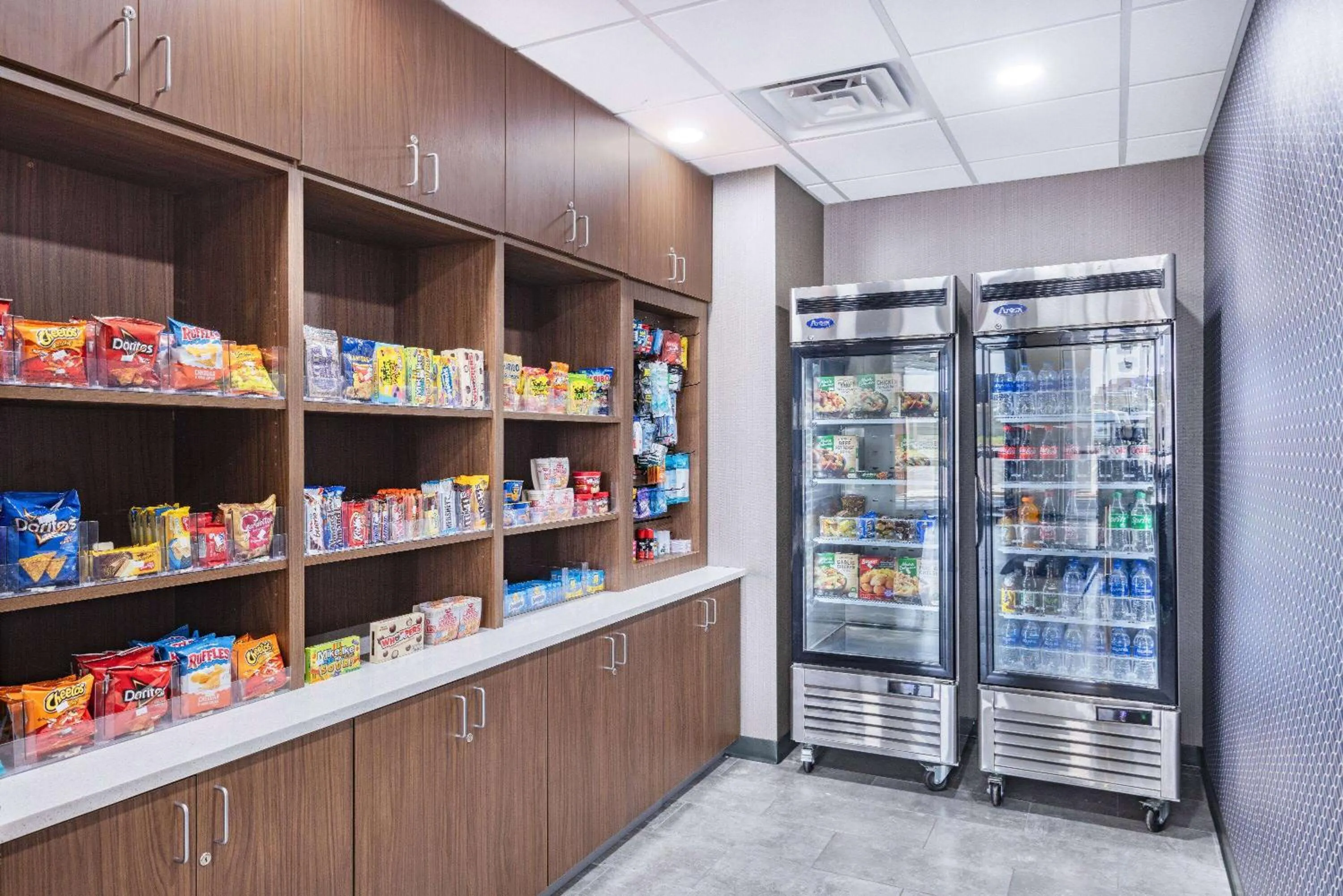 Food and drinks in Wingate by Wyndham Wichita Airport