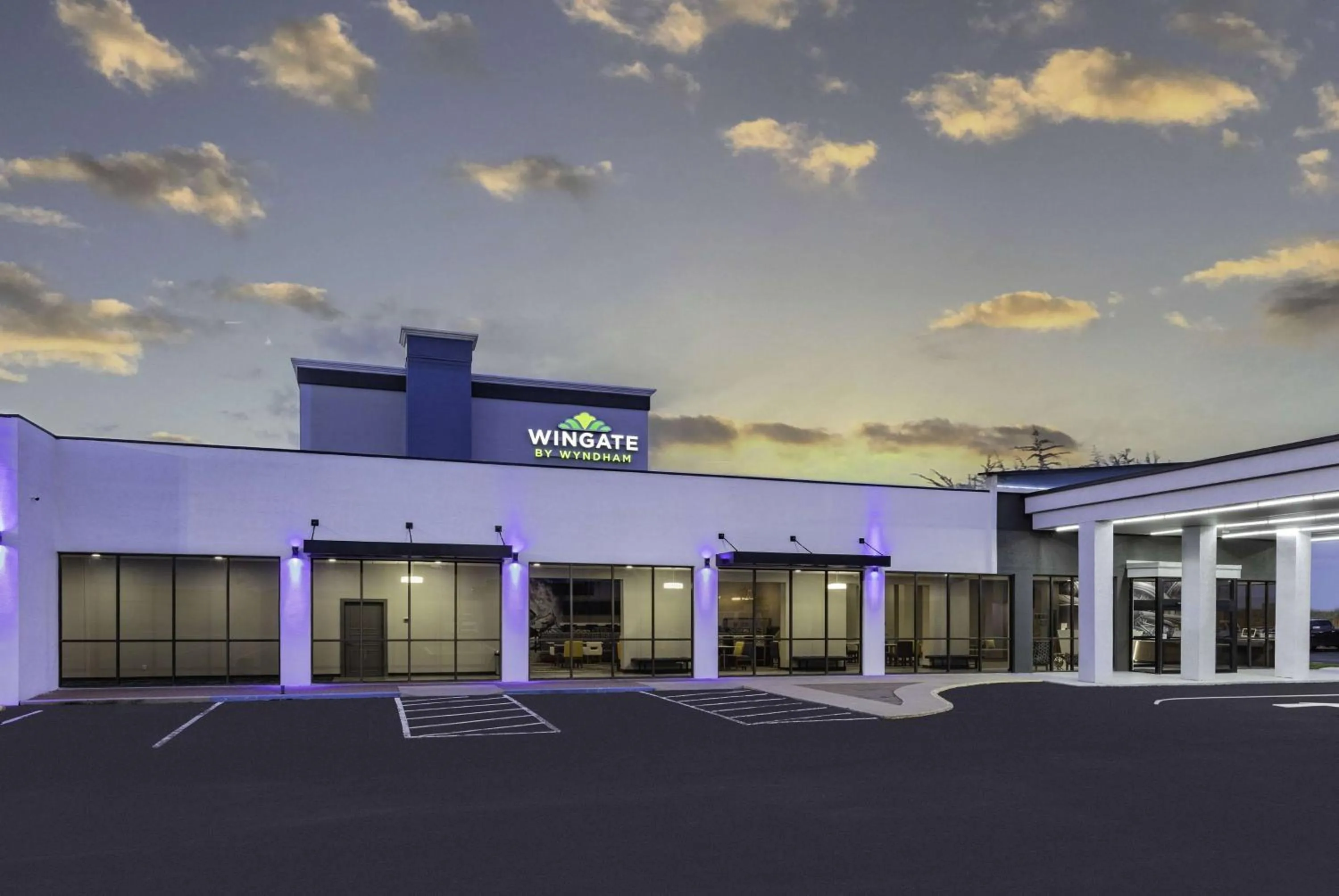 Property building in Wingate by Wyndham Wichita Airport