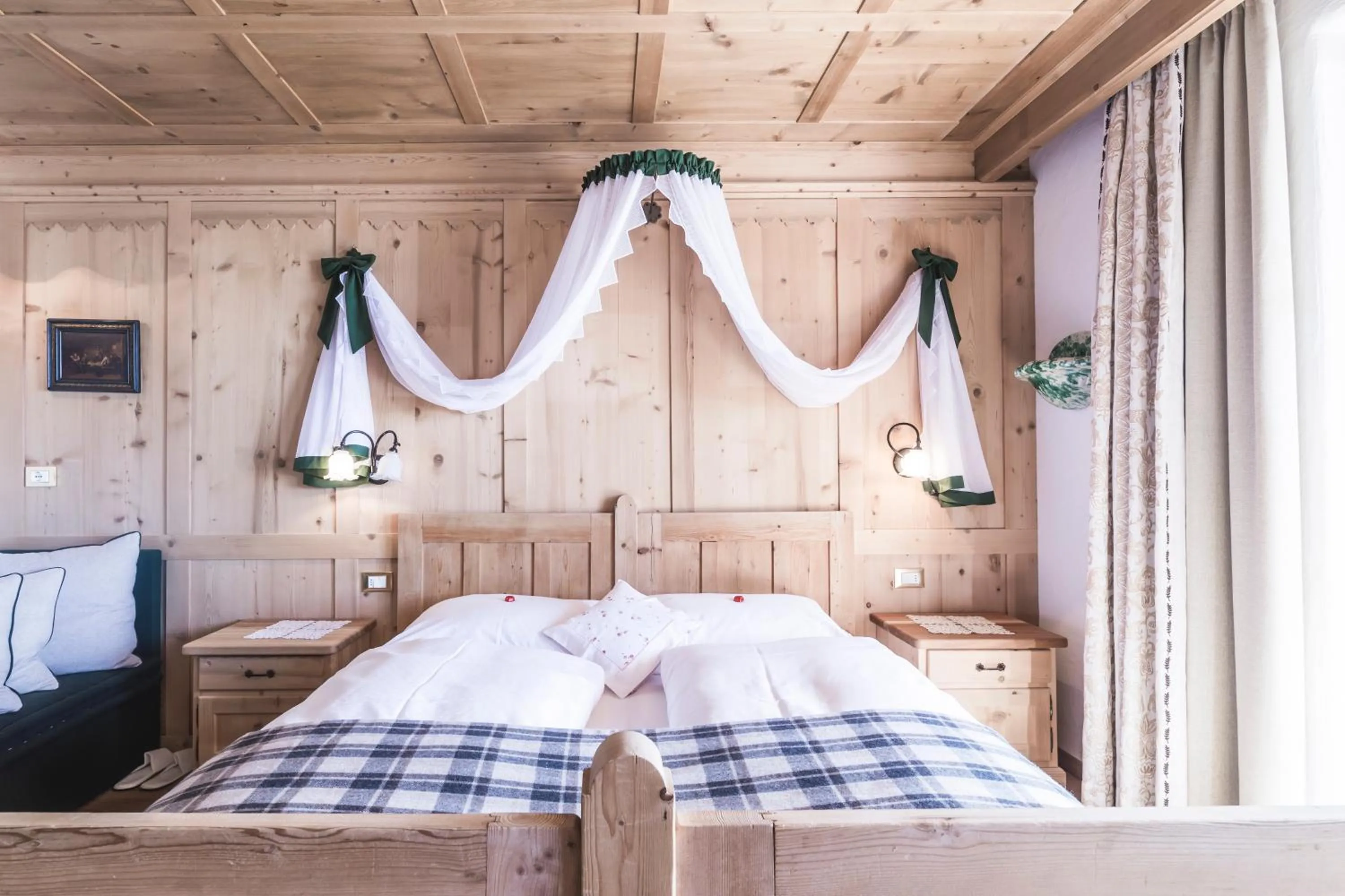 Decorative detail, Bed in Almhotel Col Raiser