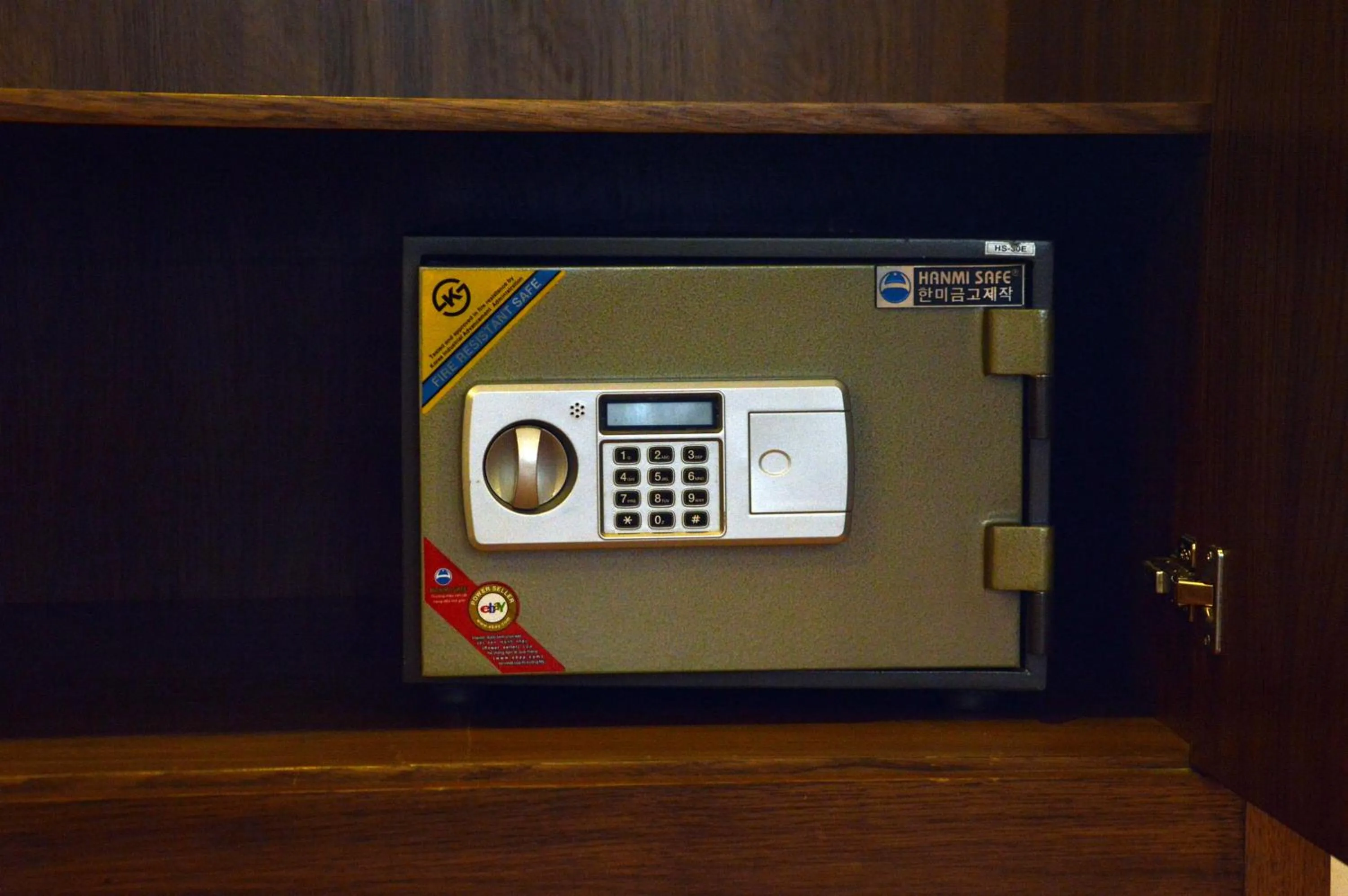 safe in Phu Tho Hotel