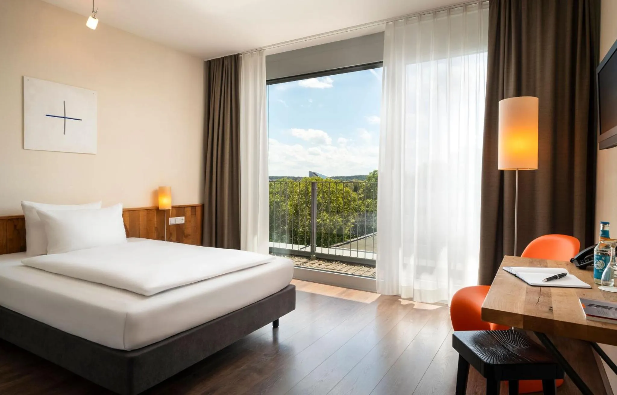 Bed in mainhaus Stadthotel Frankfurt