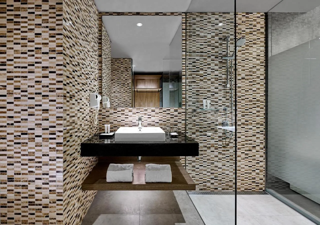 Bathroom, Bed in Nuanza Hotel & Convention Cikarang