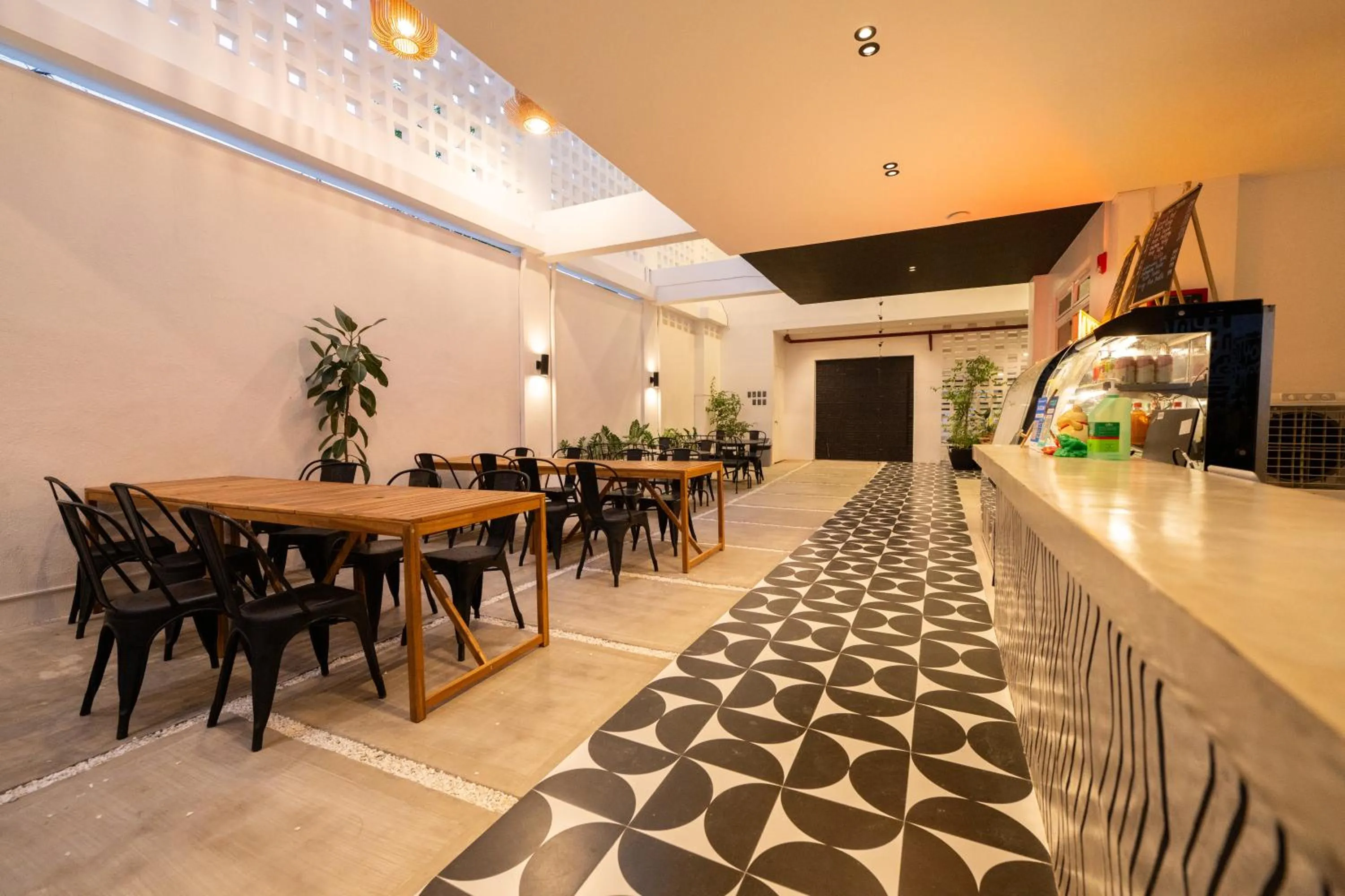 Restaurant/places to eat in 3BU Hostel La Union