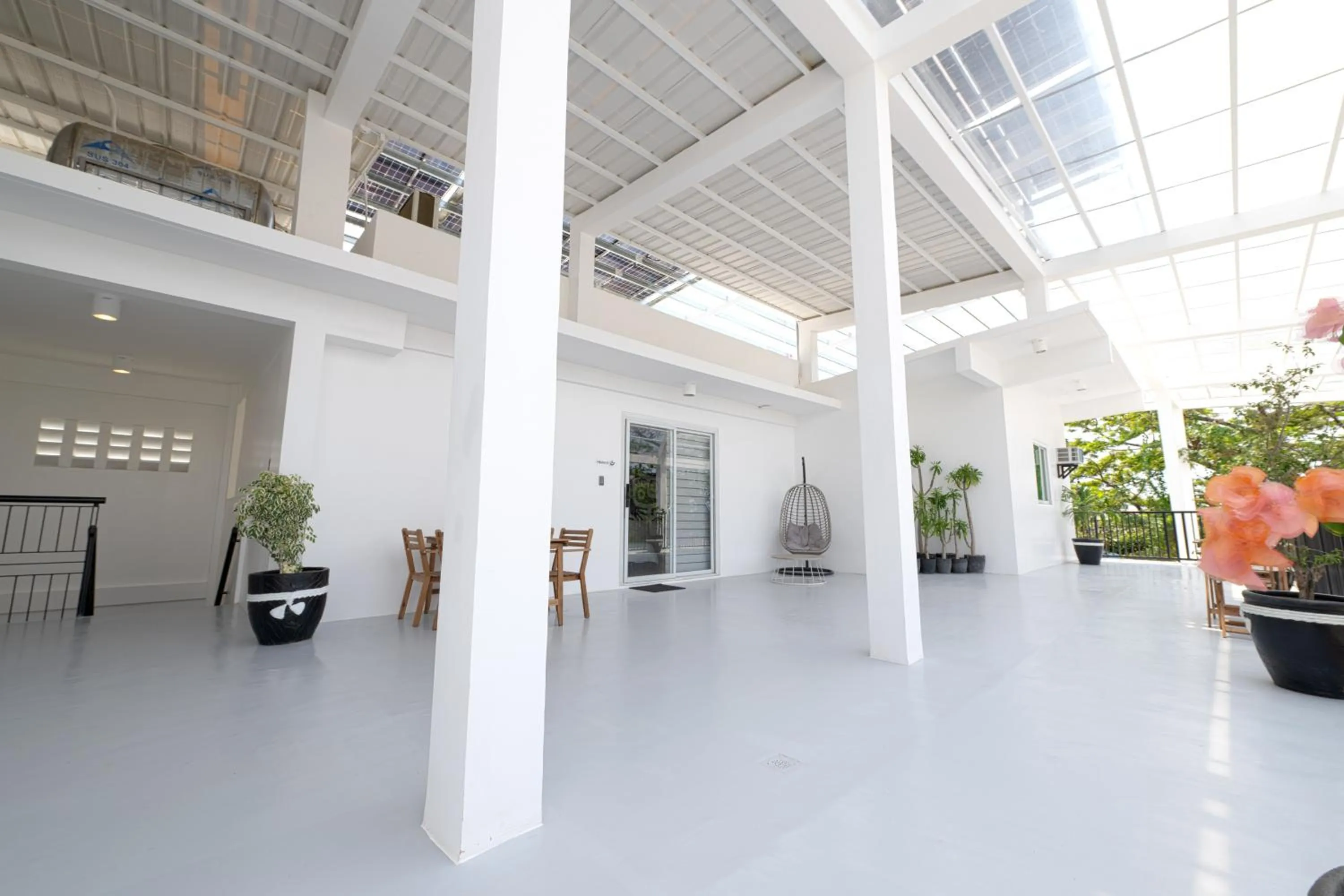 Balcony/Terrace in 3BU Hostel La Union