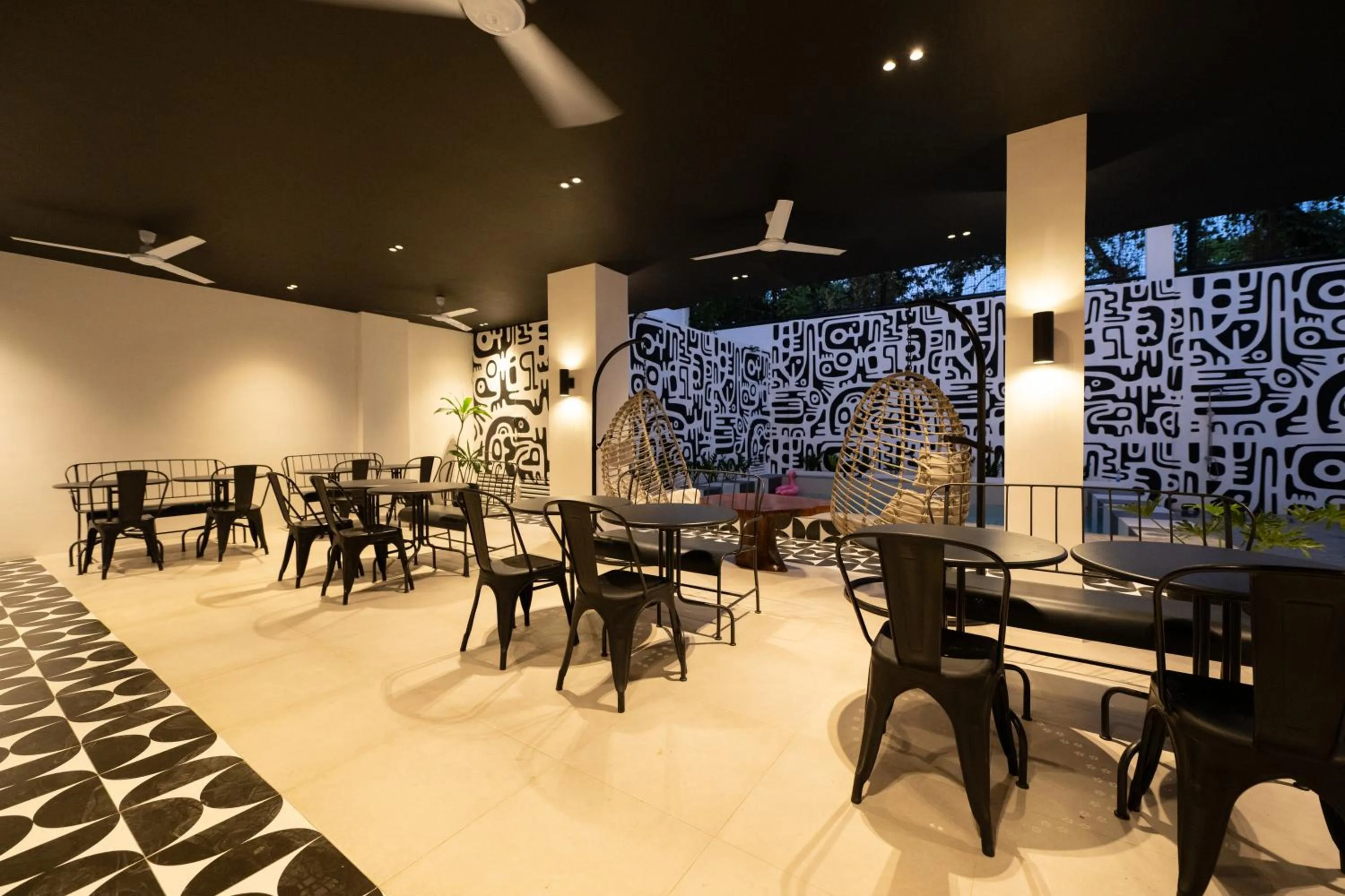 Restaurant/places to eat in 3BU Hostel La Union