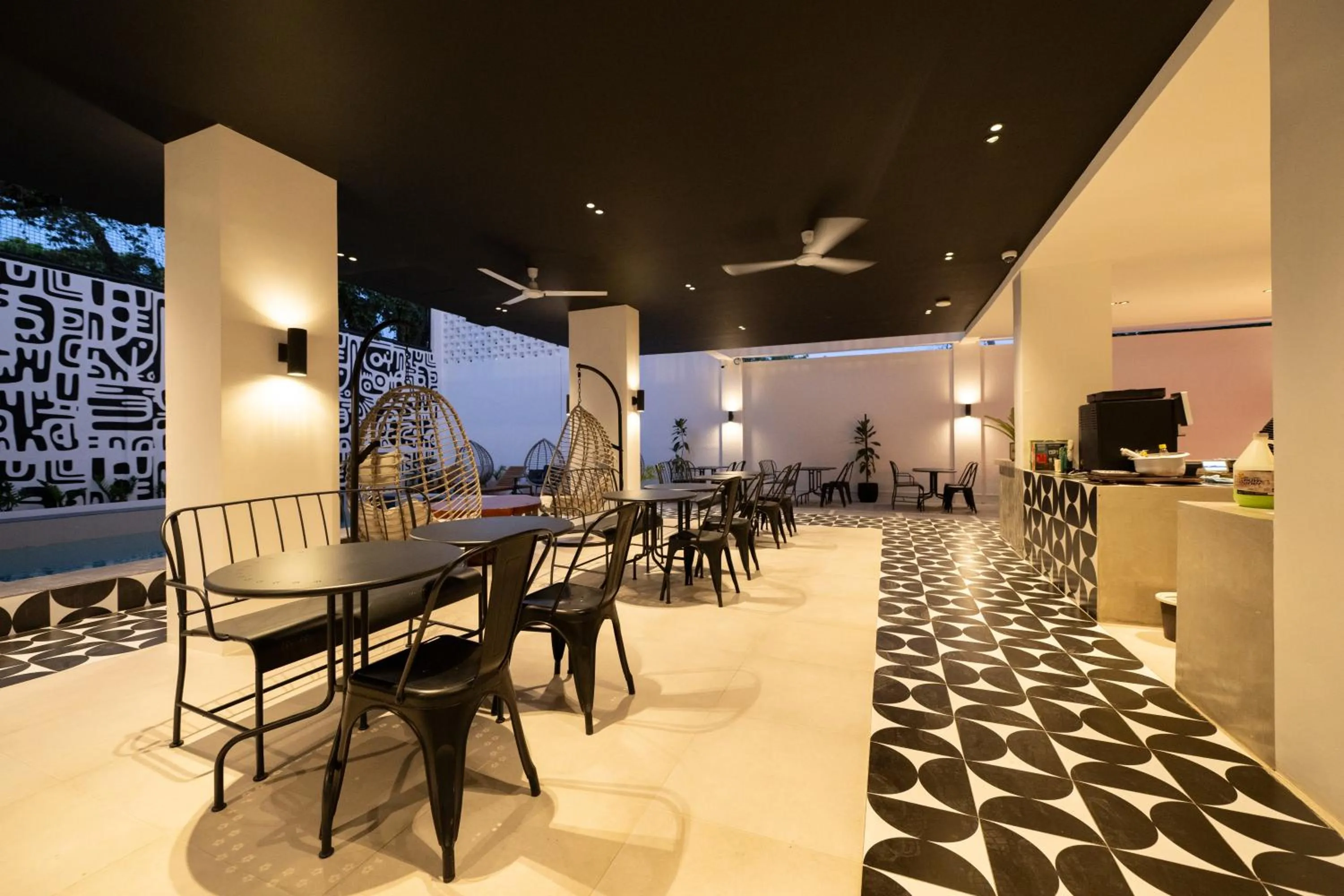 Restaurant/places to eat in 3BU Hostel La Union