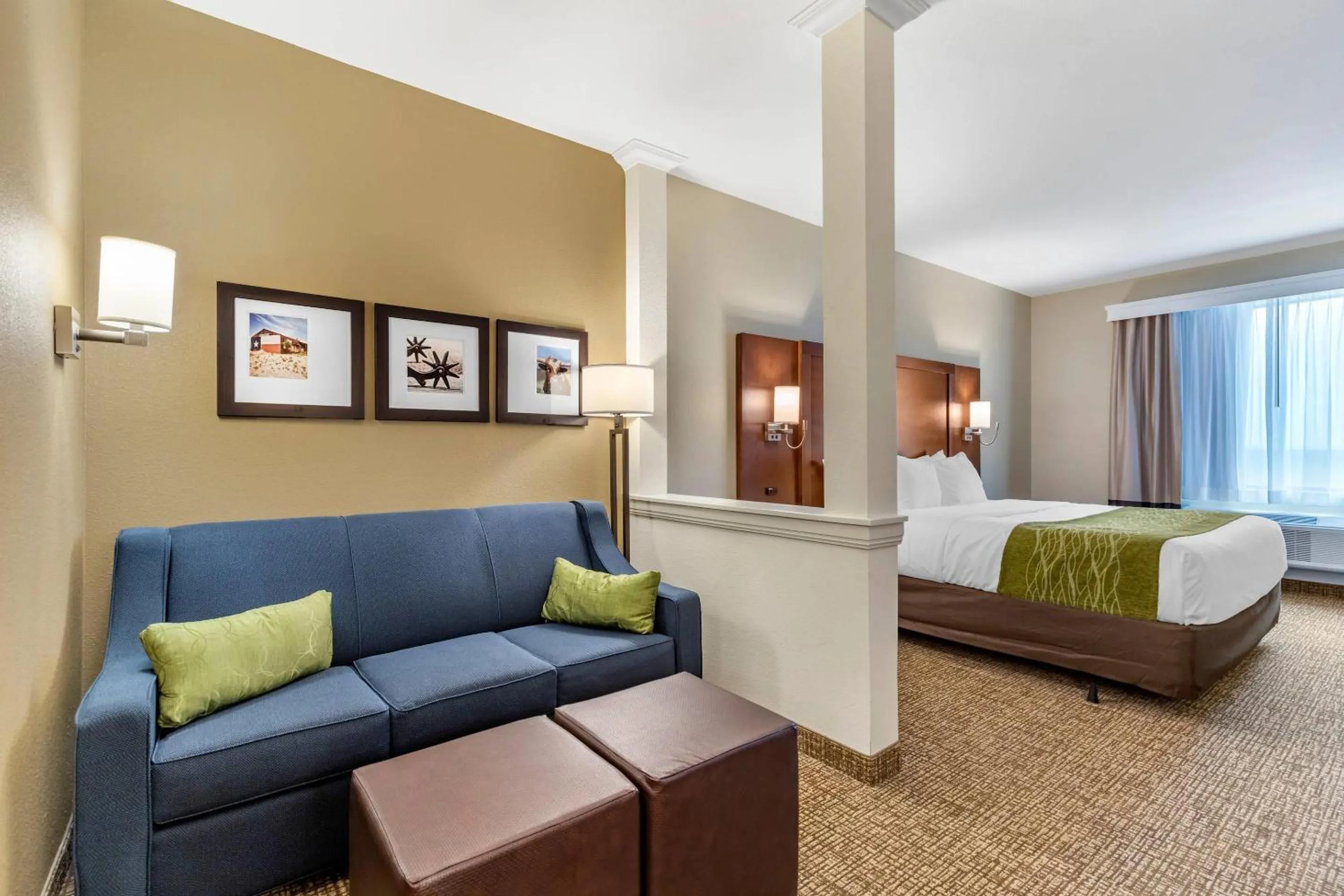 Bedroom in Comfort Suites San Antonio Ft Sam Houston-SAMMC Area