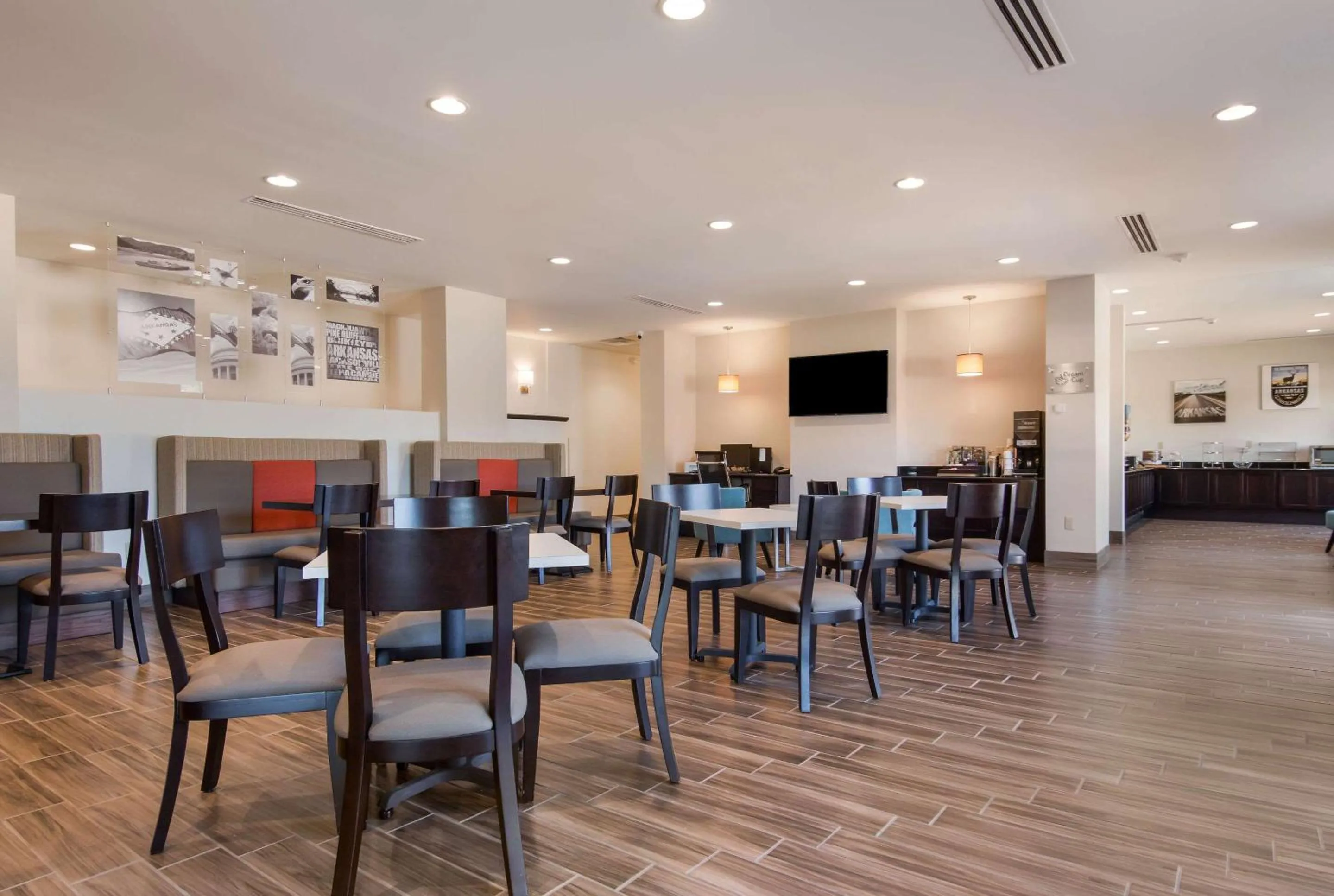 Restaurant/places to eat in Sleep Inn East Camden