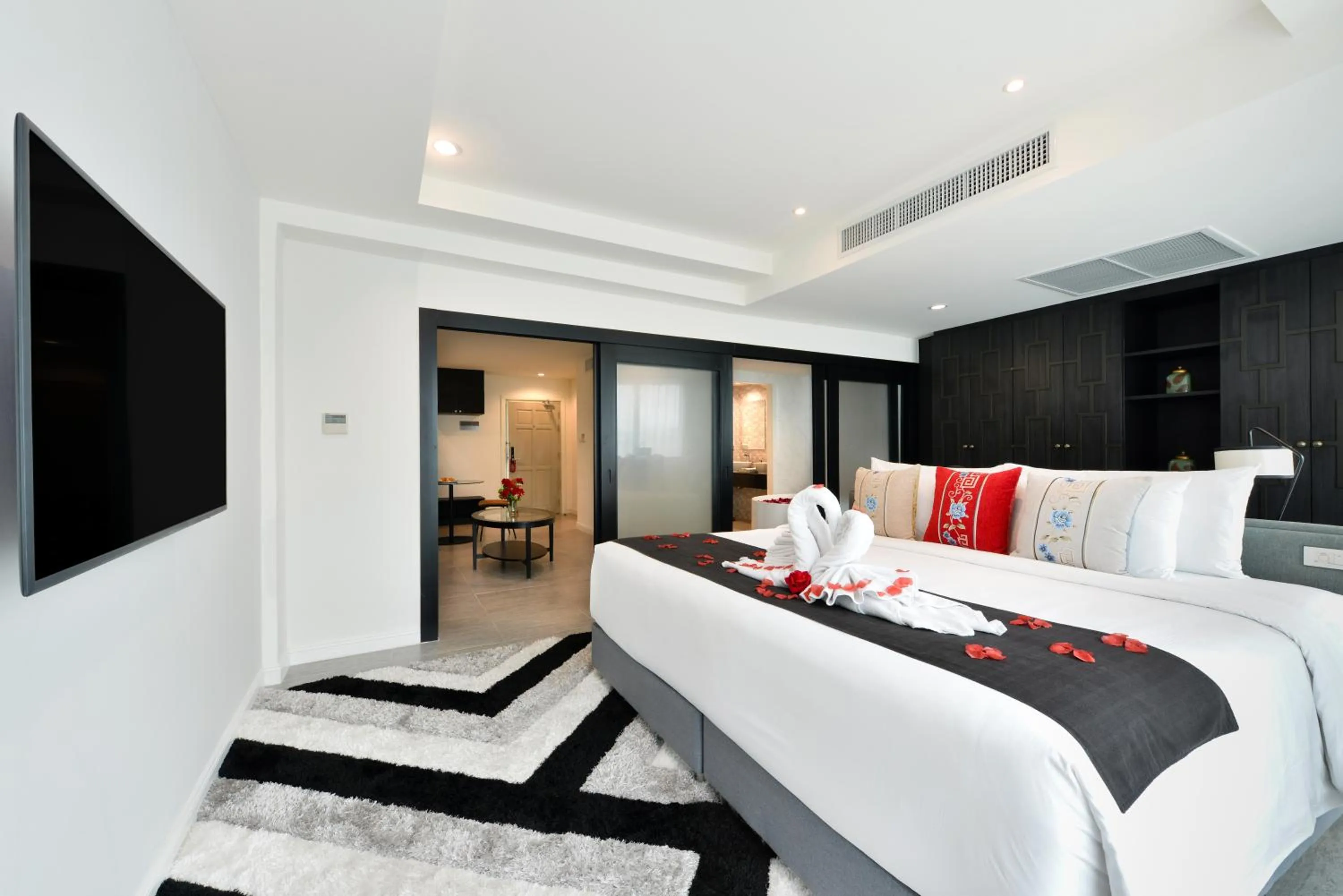 Bed in Villa De Pranakorn