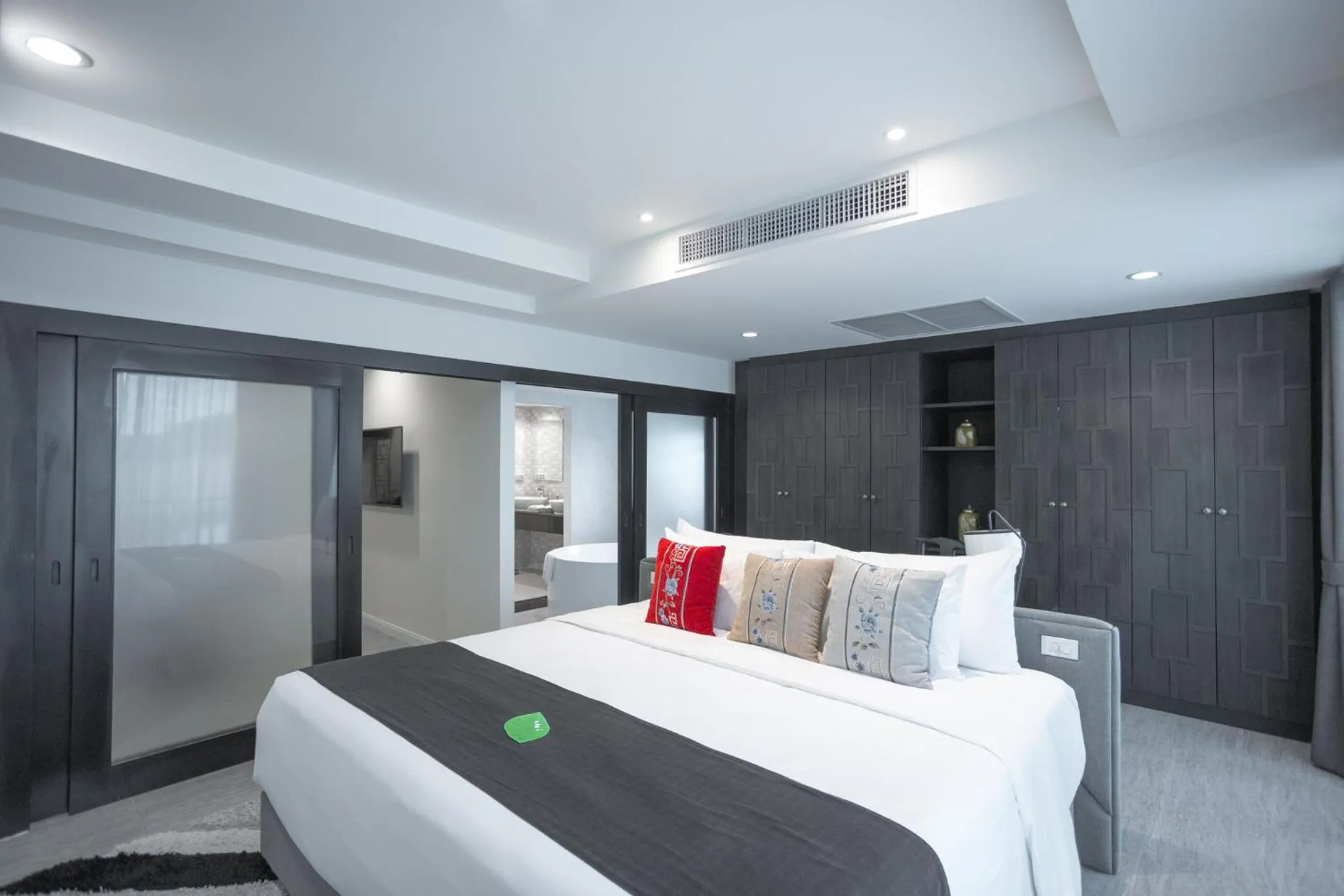 Bed in Villa De Pranakorn