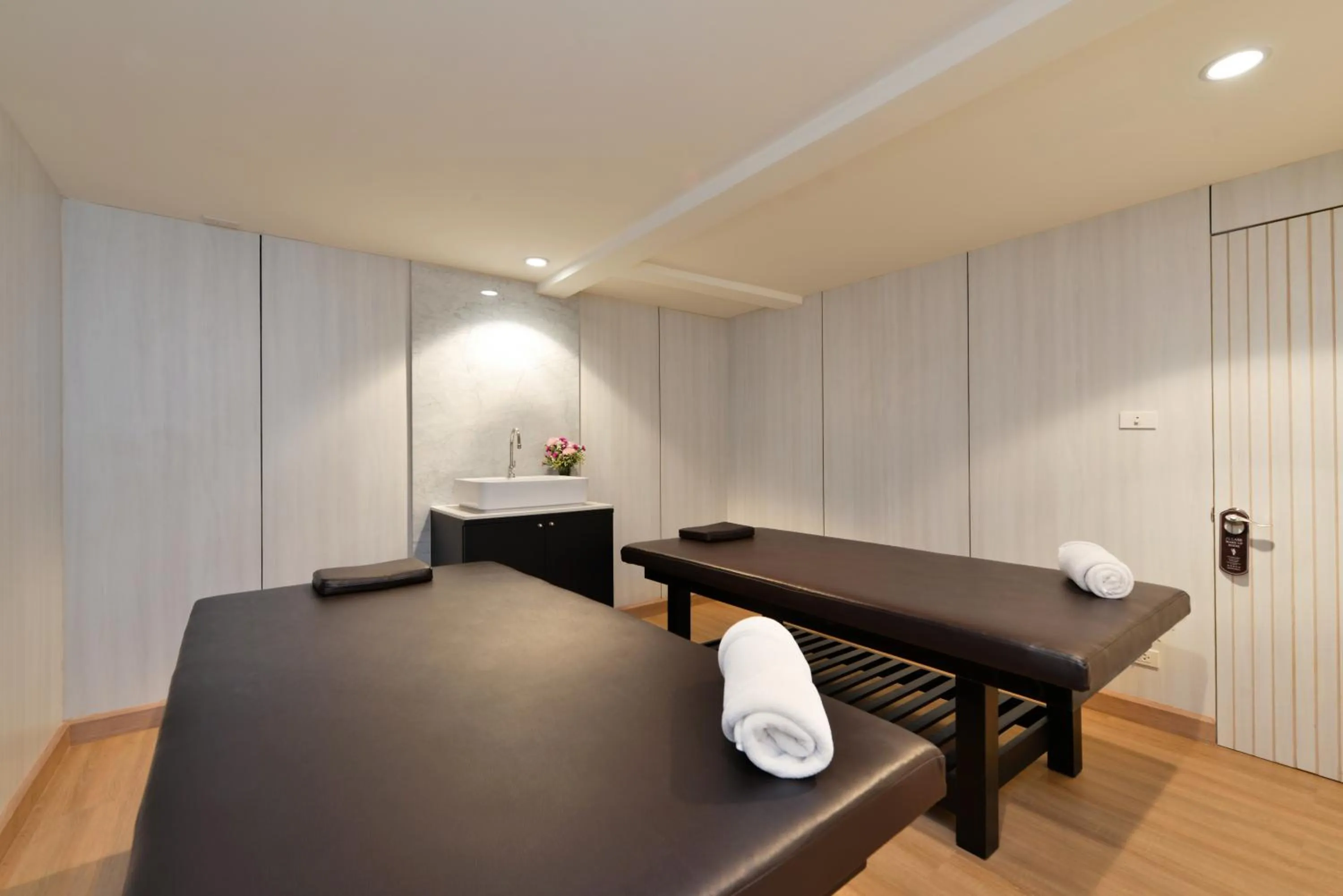 Spa and wellness centre/facilities in Villa De Pranakorn