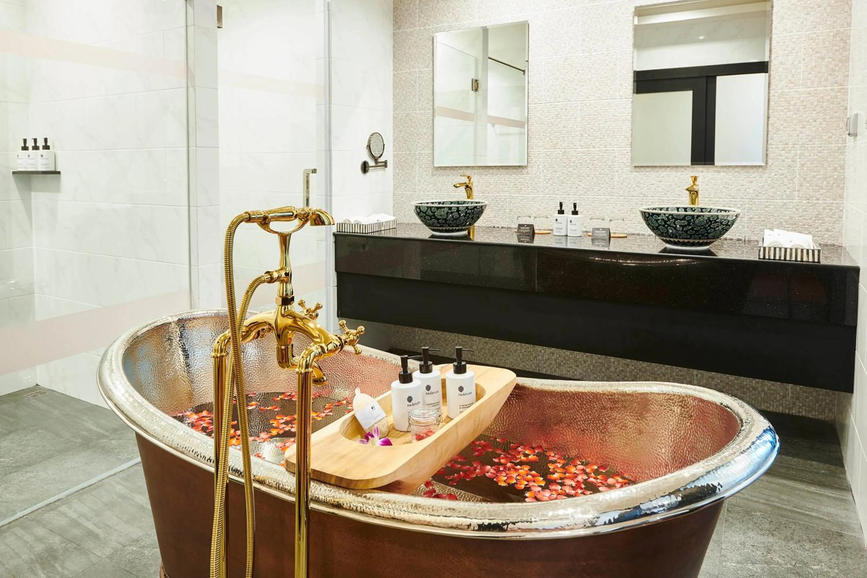 Bath in Villa De Pranakorn