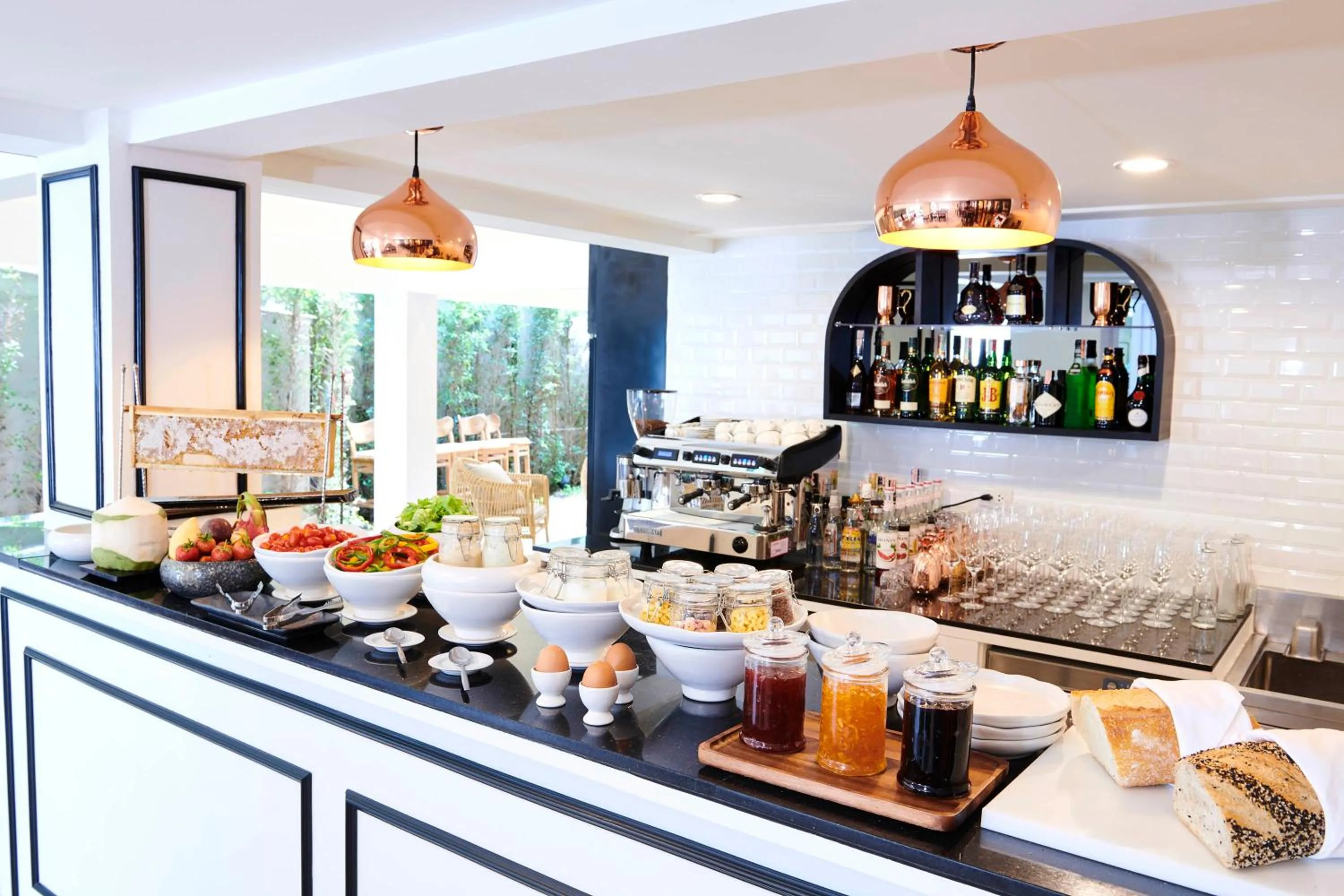 Breakfast in Villa De Pranakorn