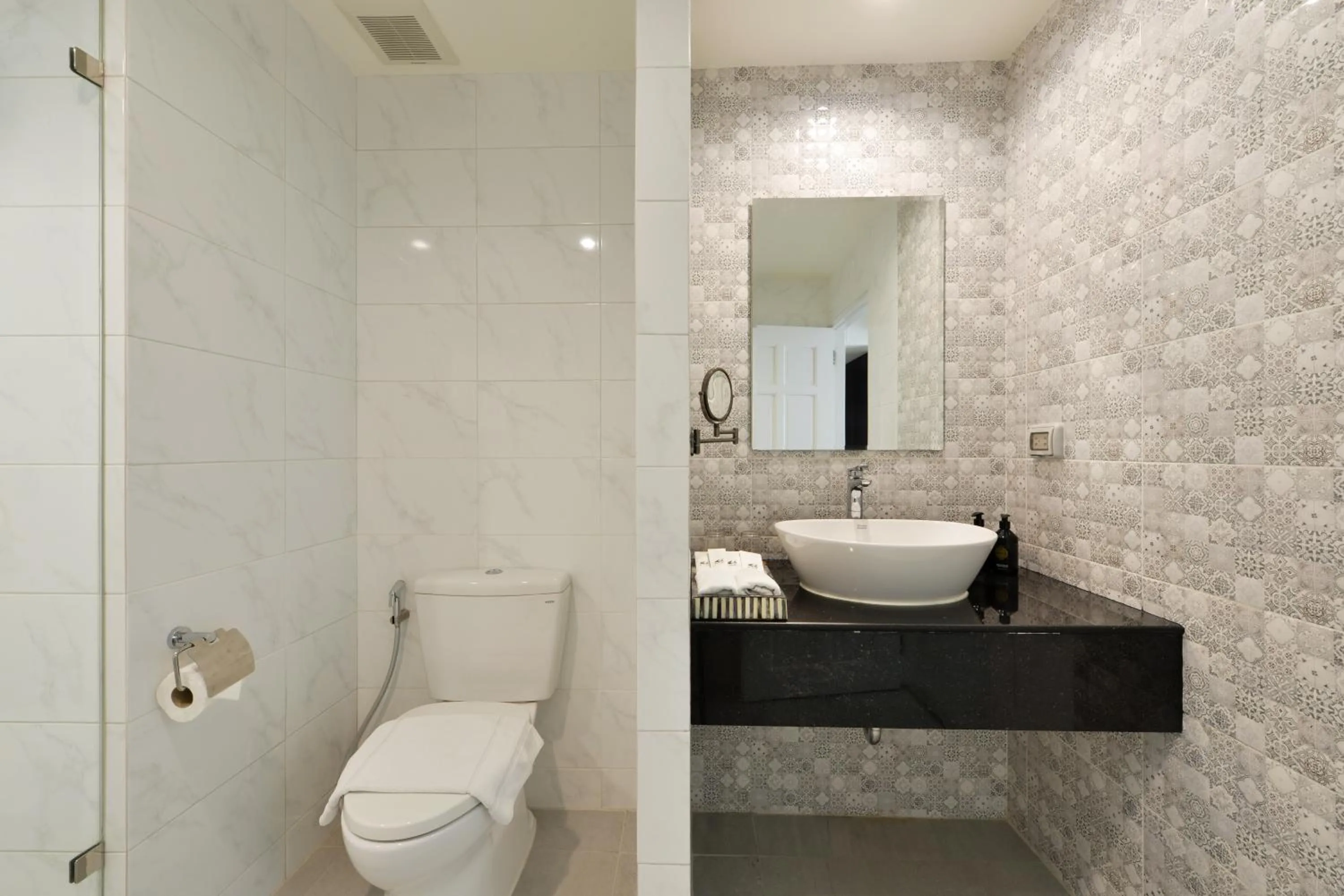 Toilet in Villa De Pranakorn