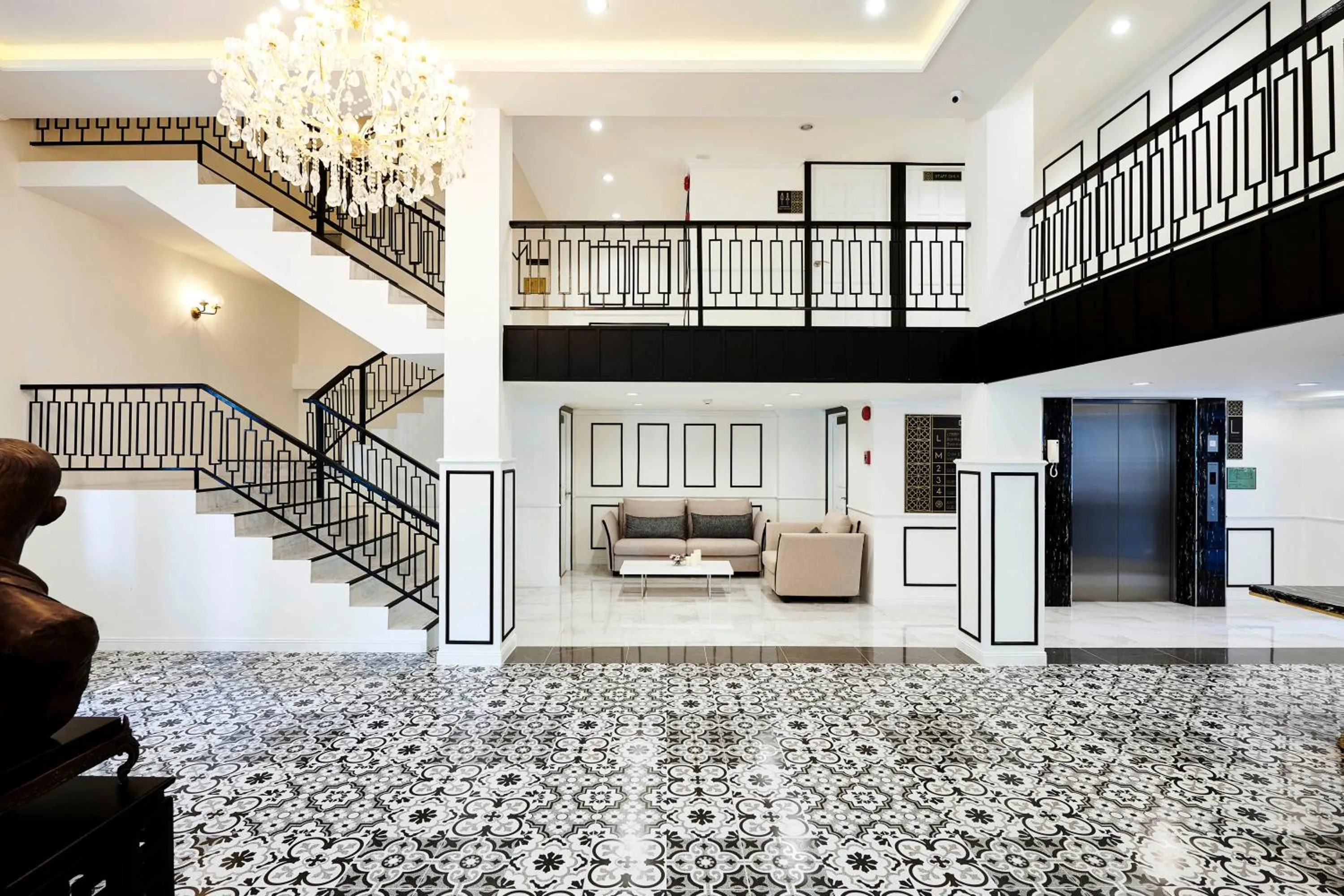 Lobby or reception in Villa De Pranakorn