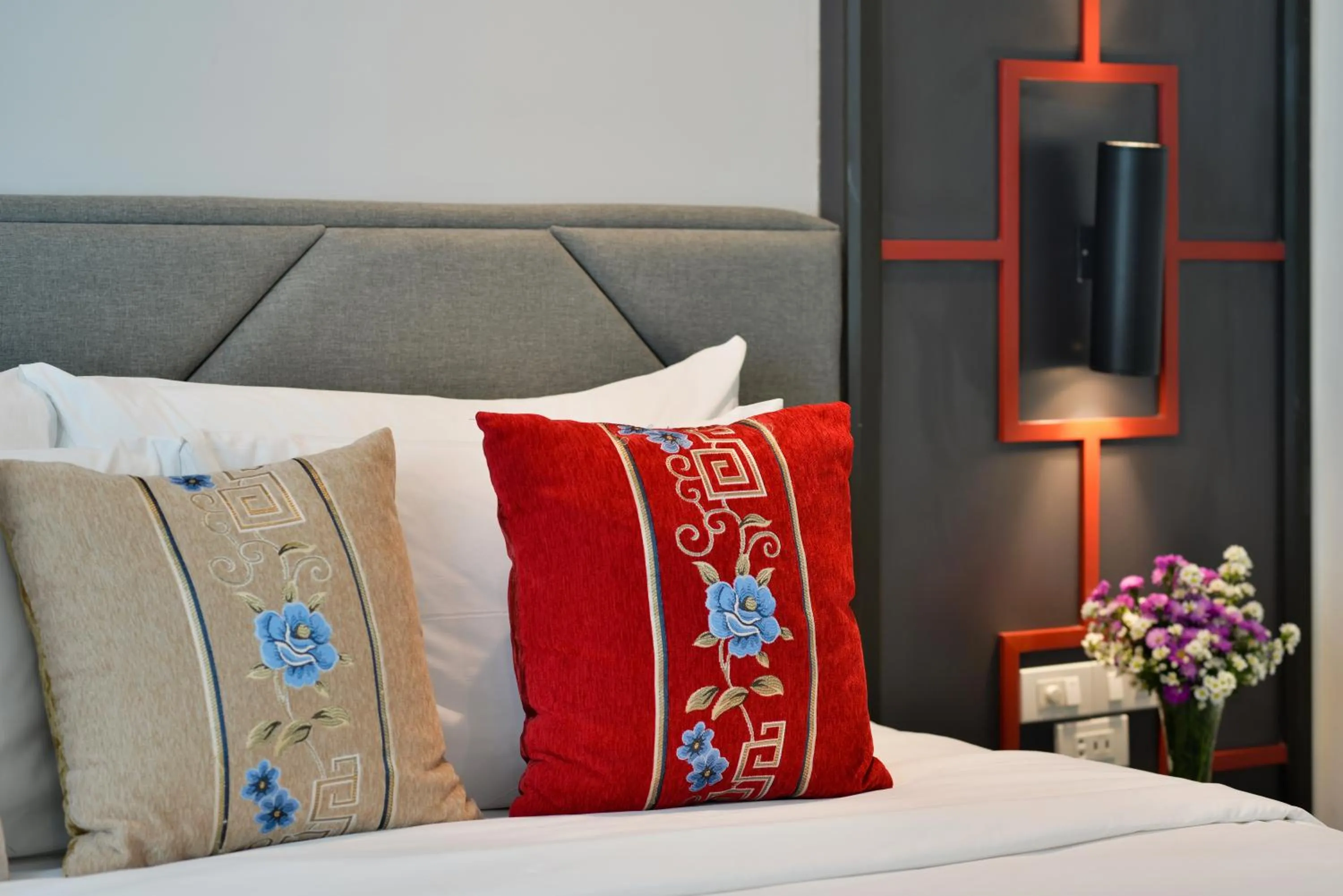 Bed in Villa De Pranakorn