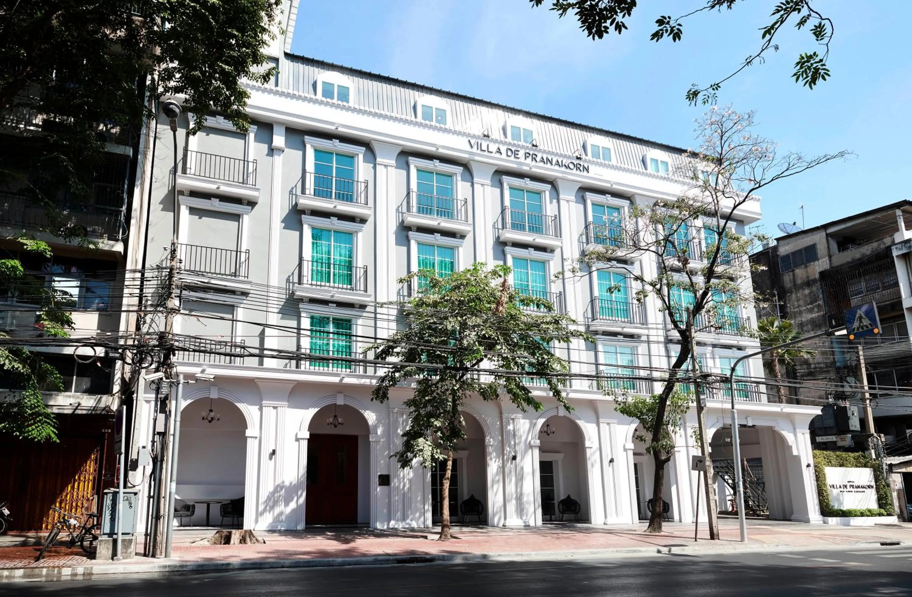 Property building in Villa De Pranakorn