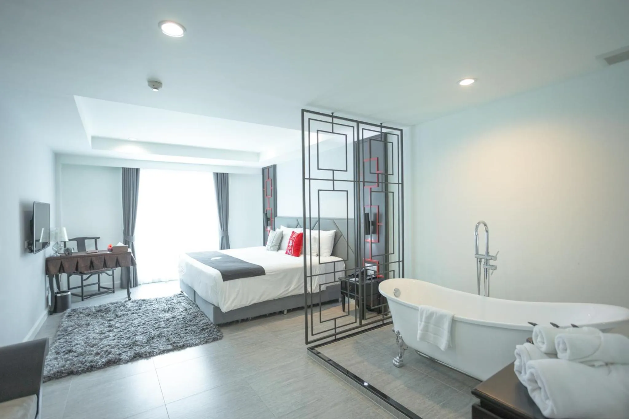 Photo of the whole room, Bed in Villa De Pranakorn