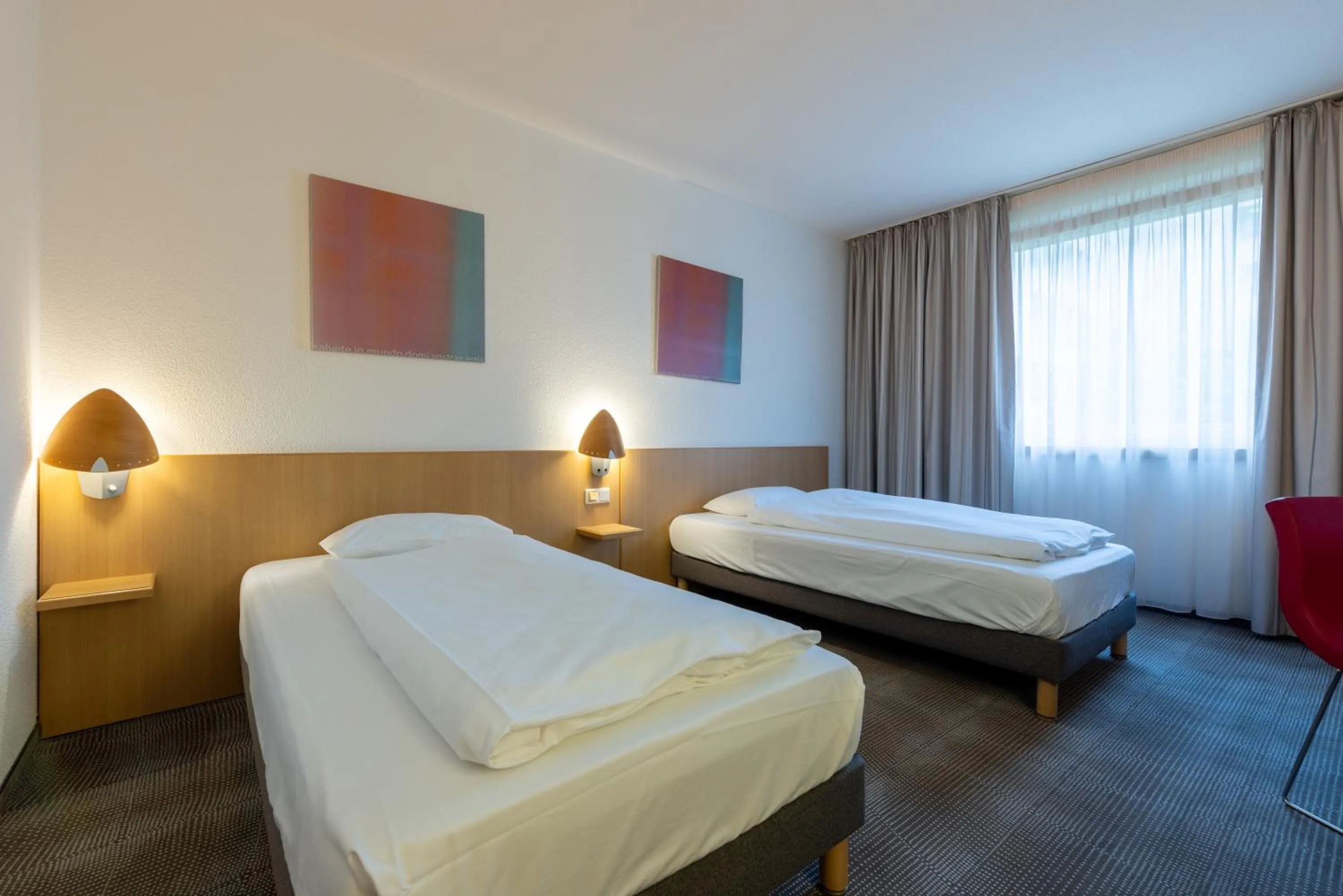 Bedroom, Bed in Novotel Düsseldorf City West