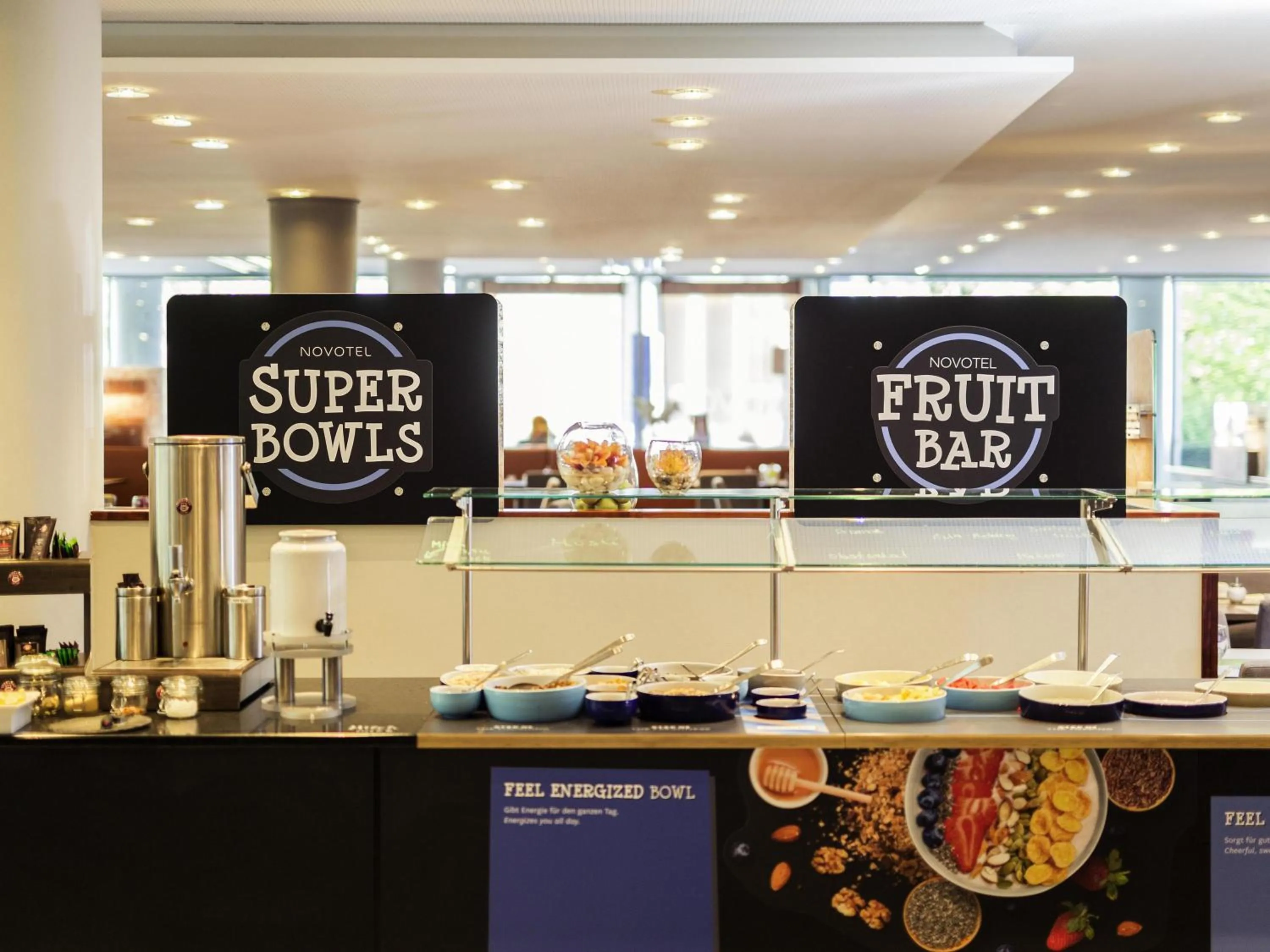 Restaurant/places to eat in Novotel Düsseldorf City West