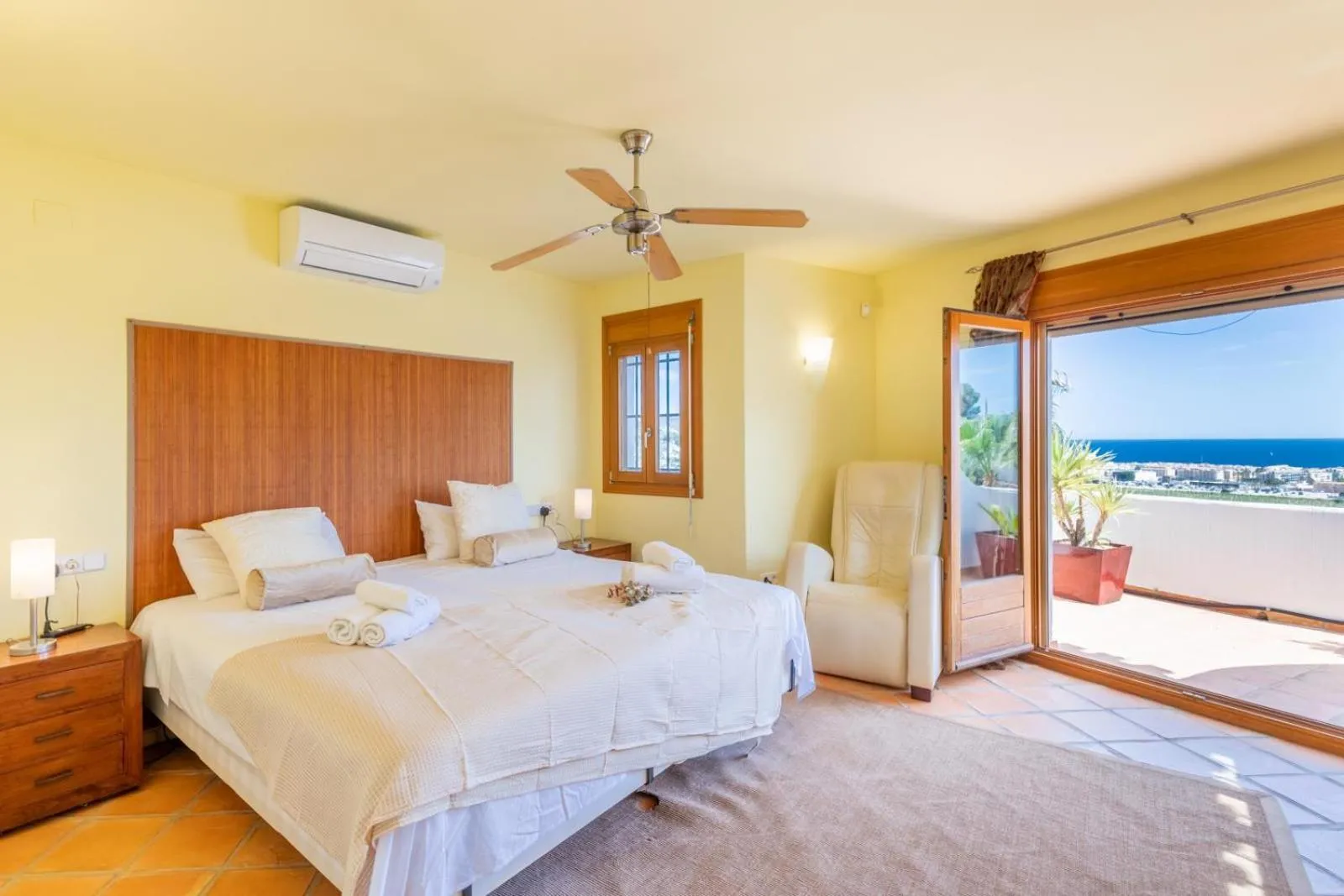 Bed in Villa Relax