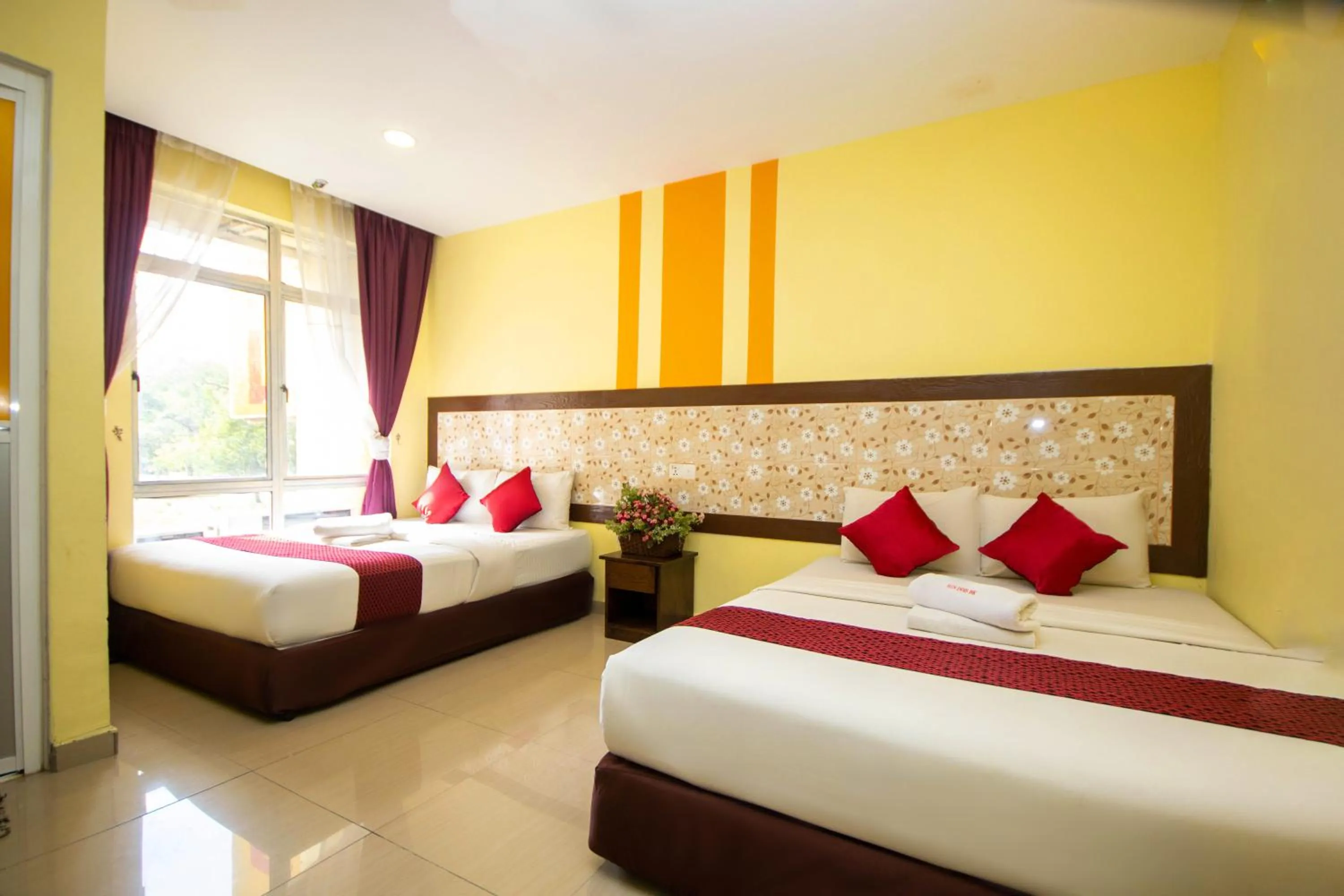 Bedroom, Bed in SUN INNS PERMAS JAYA