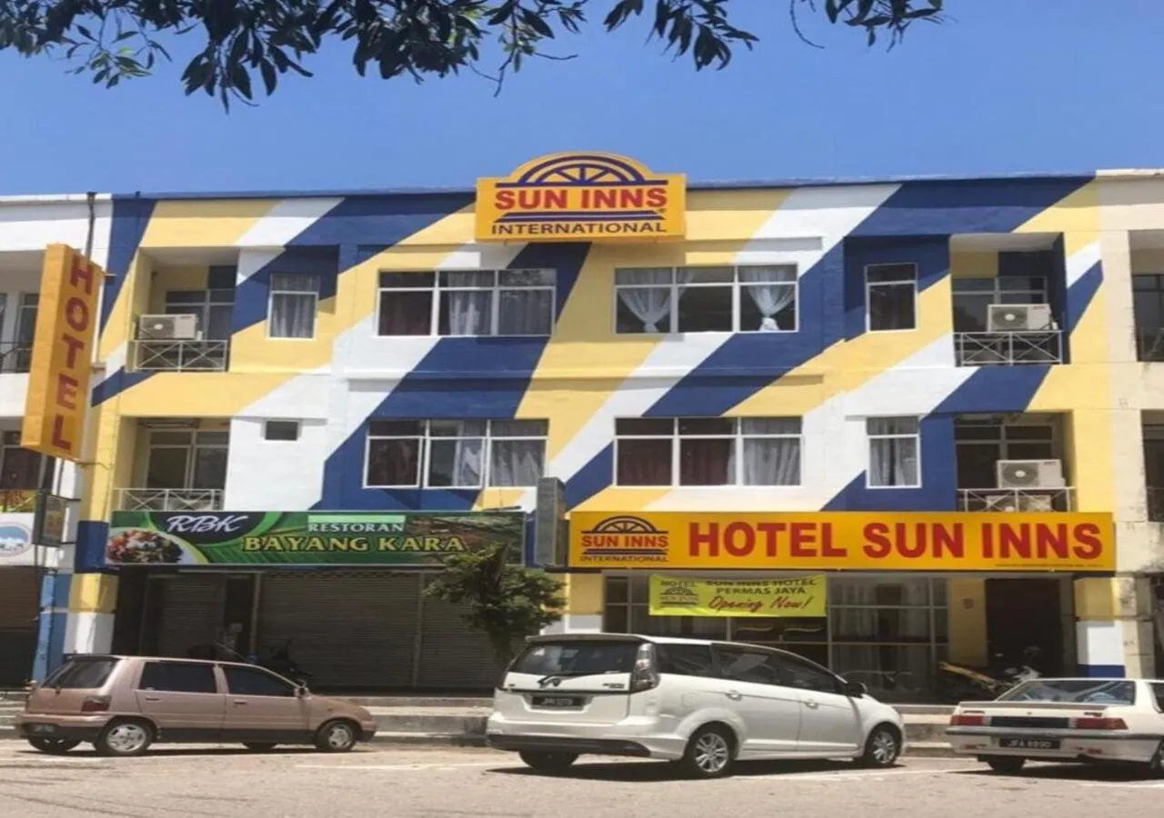 Property building in SUN INNS PERMAS JAYA