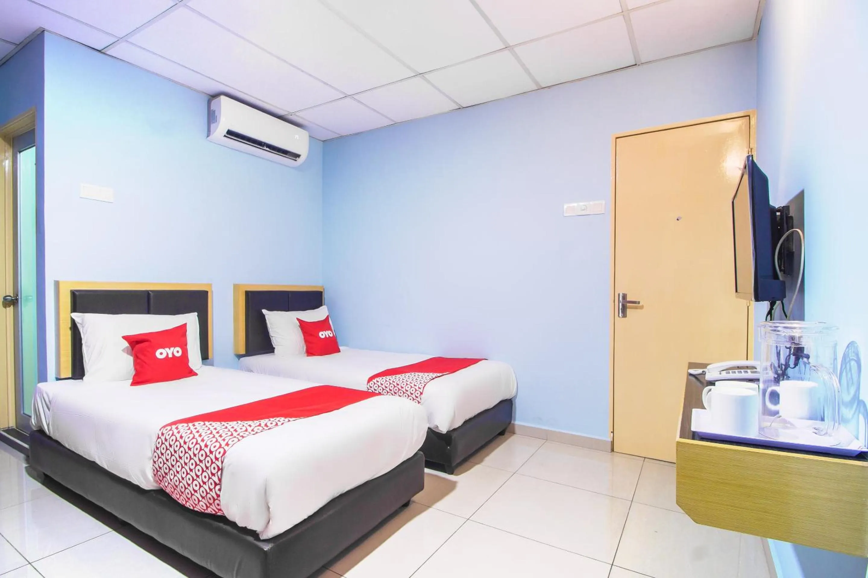 Bedroom, Bed in OYO 89842 Hotel 22, Northport